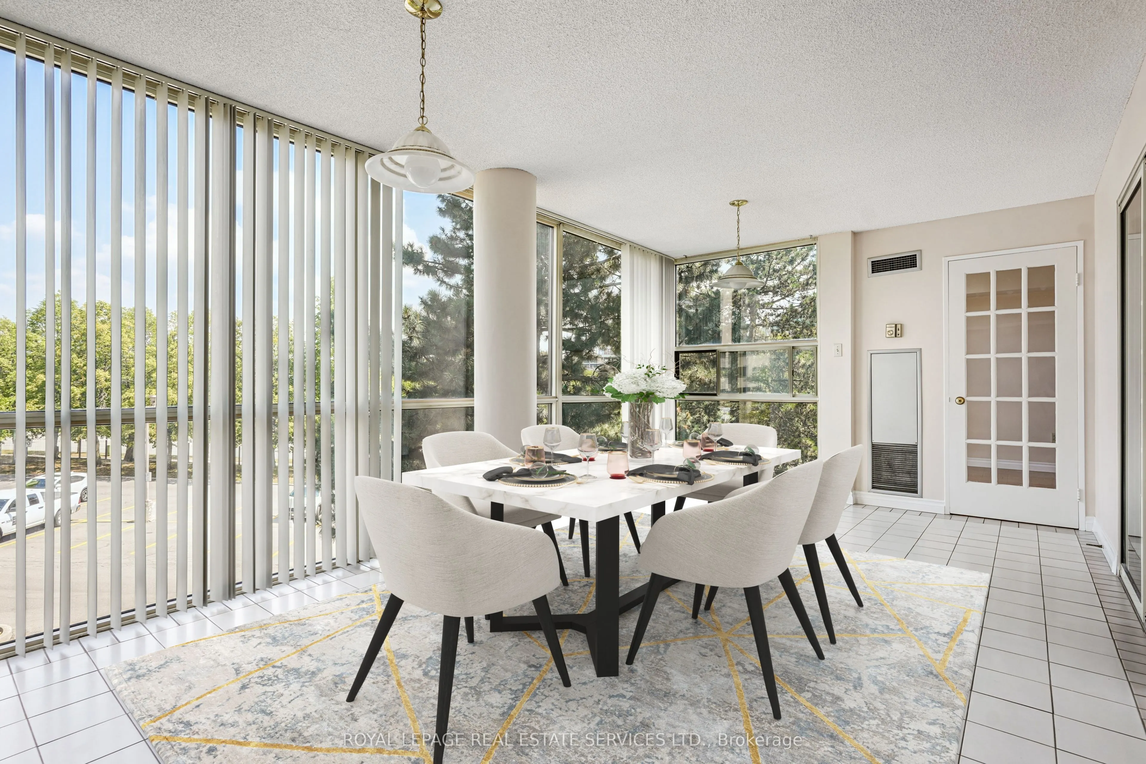 30 Harding Boulevard W, #417