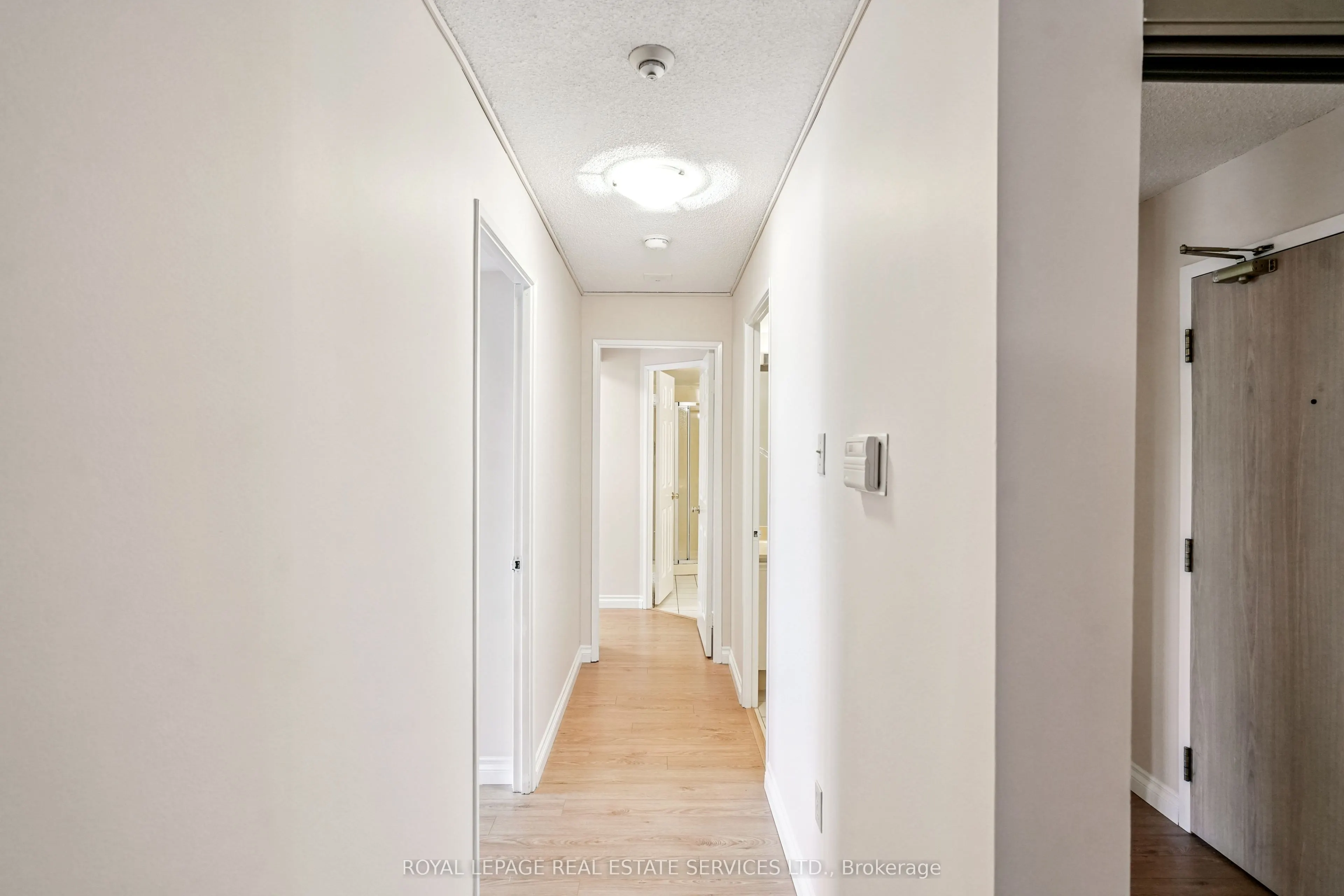 30 Harding Boulevard W, #417
