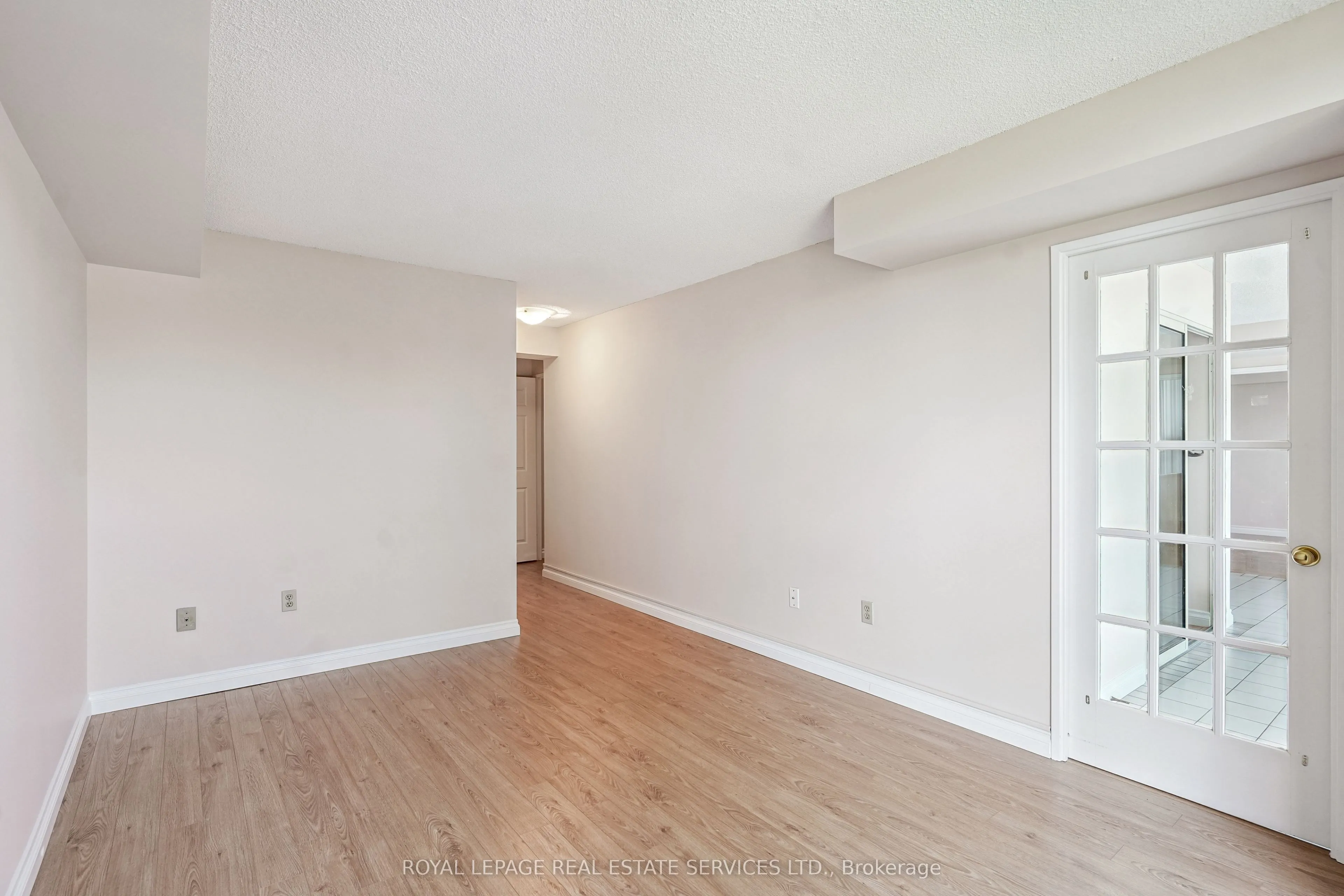 30 Harding Boulevard W, #417