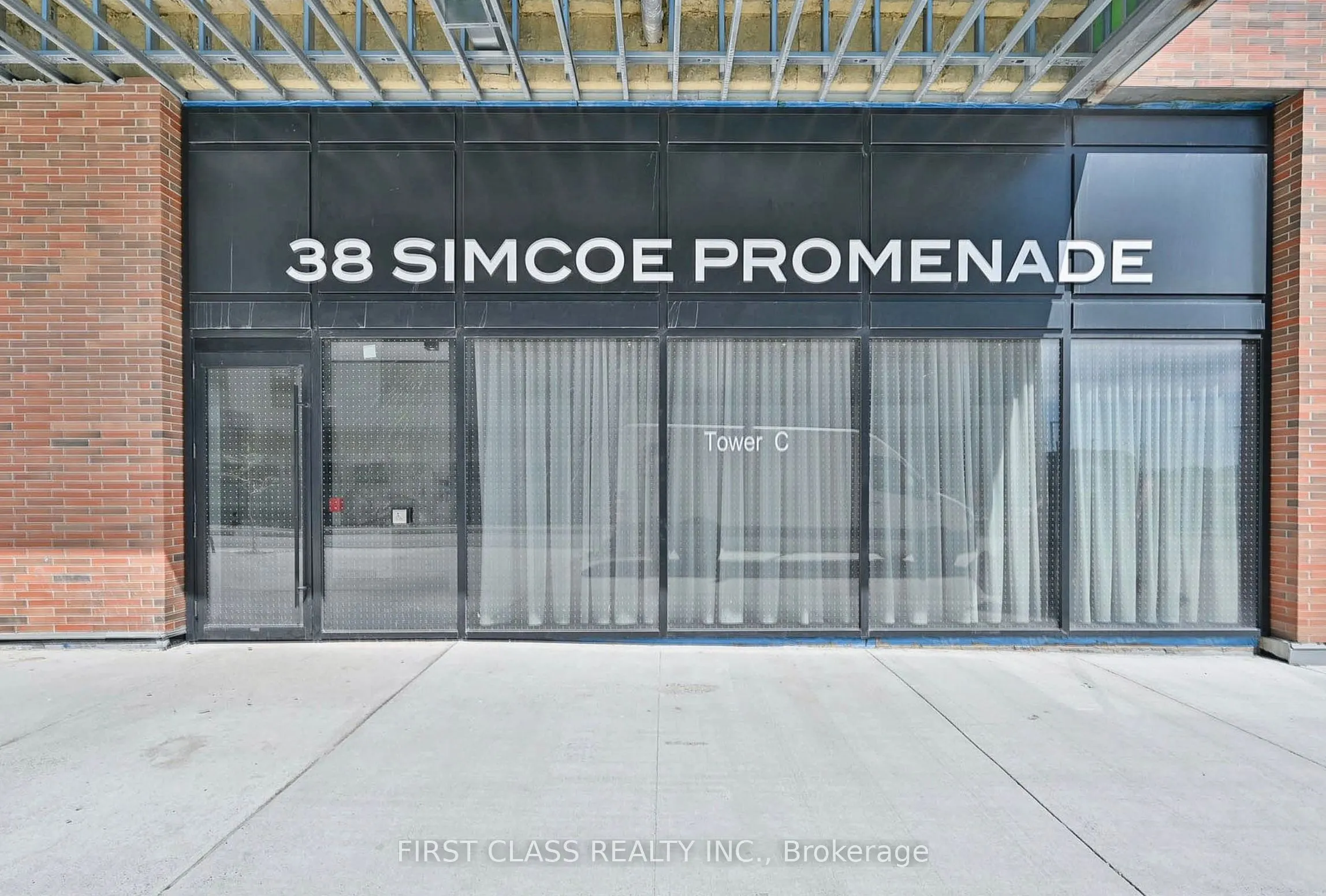 38 Simcoe Promenade W, #405