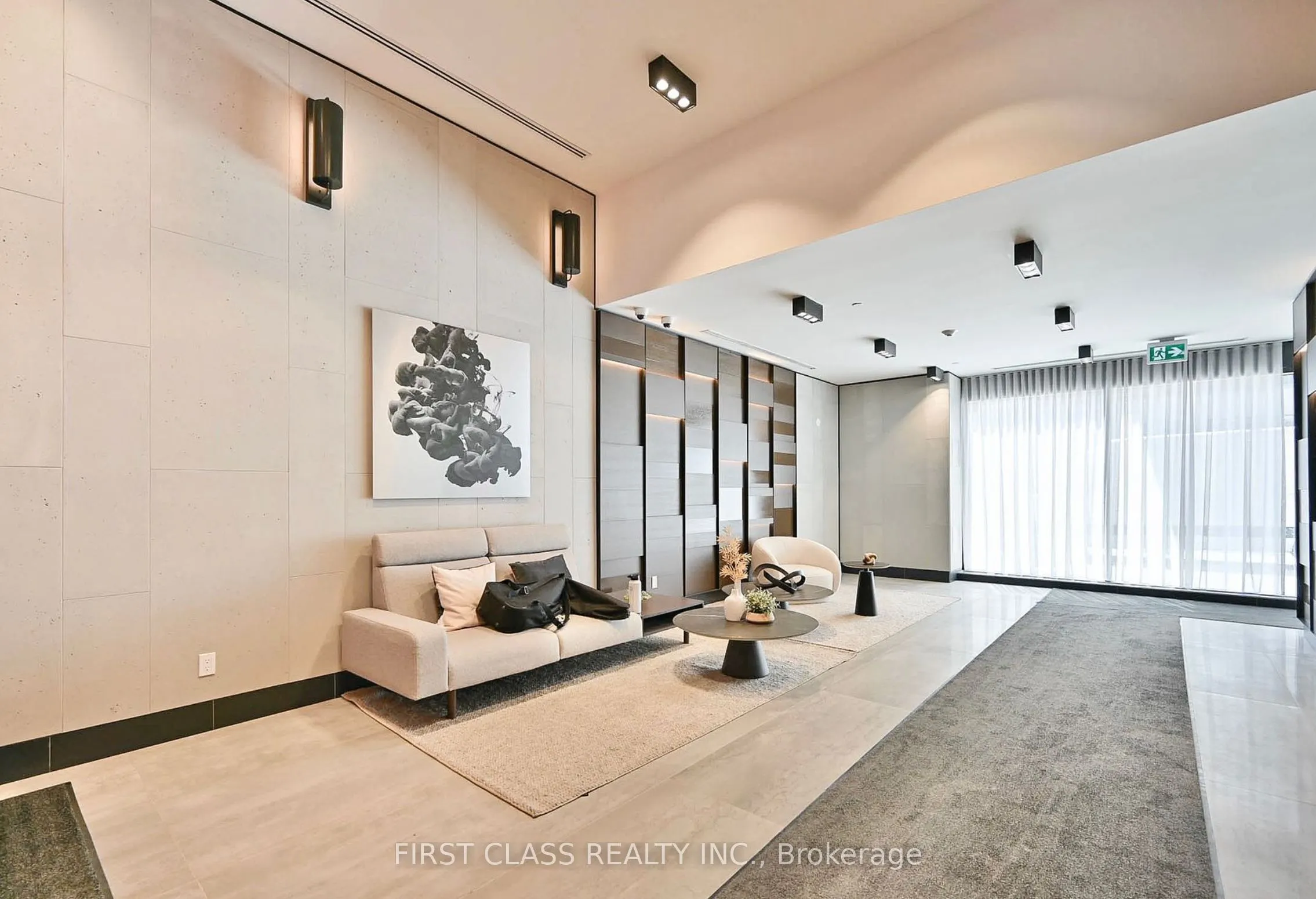 38 Simcoe Promenade W, #405