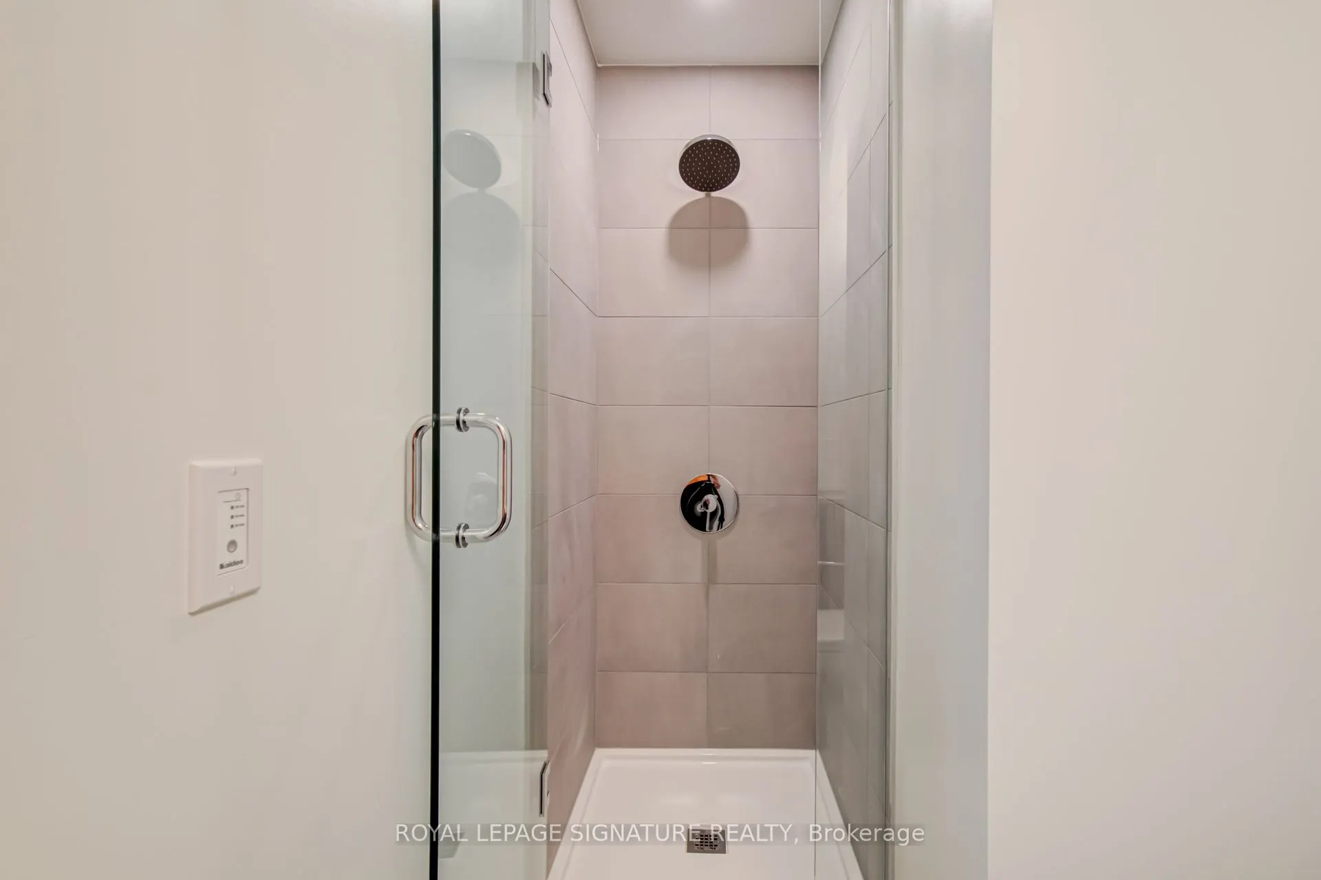 1000 Portage Parkway, #4715
