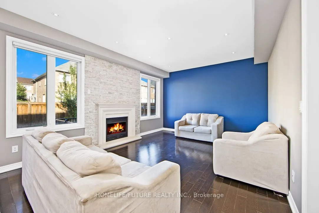 90 Greenspire Avenue