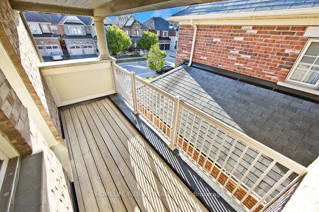 90 Greenspire Avenue