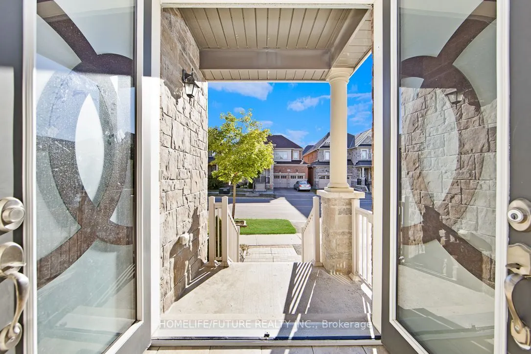 90 Greenspire Avenue