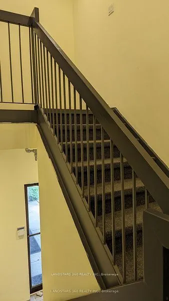 11 Sims Crescent, #1