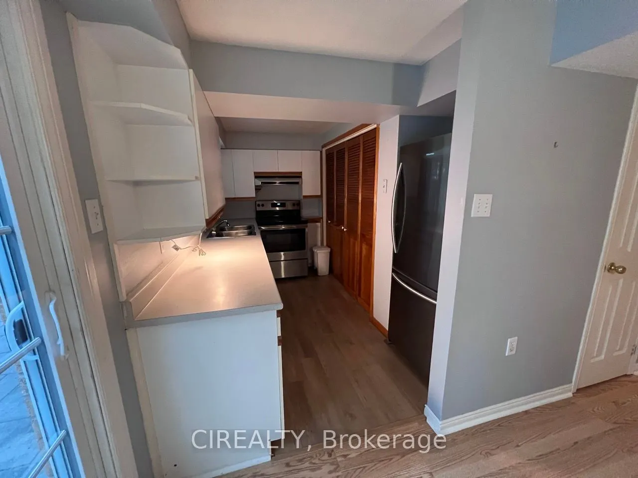 73 Verona Crescent, #Lower