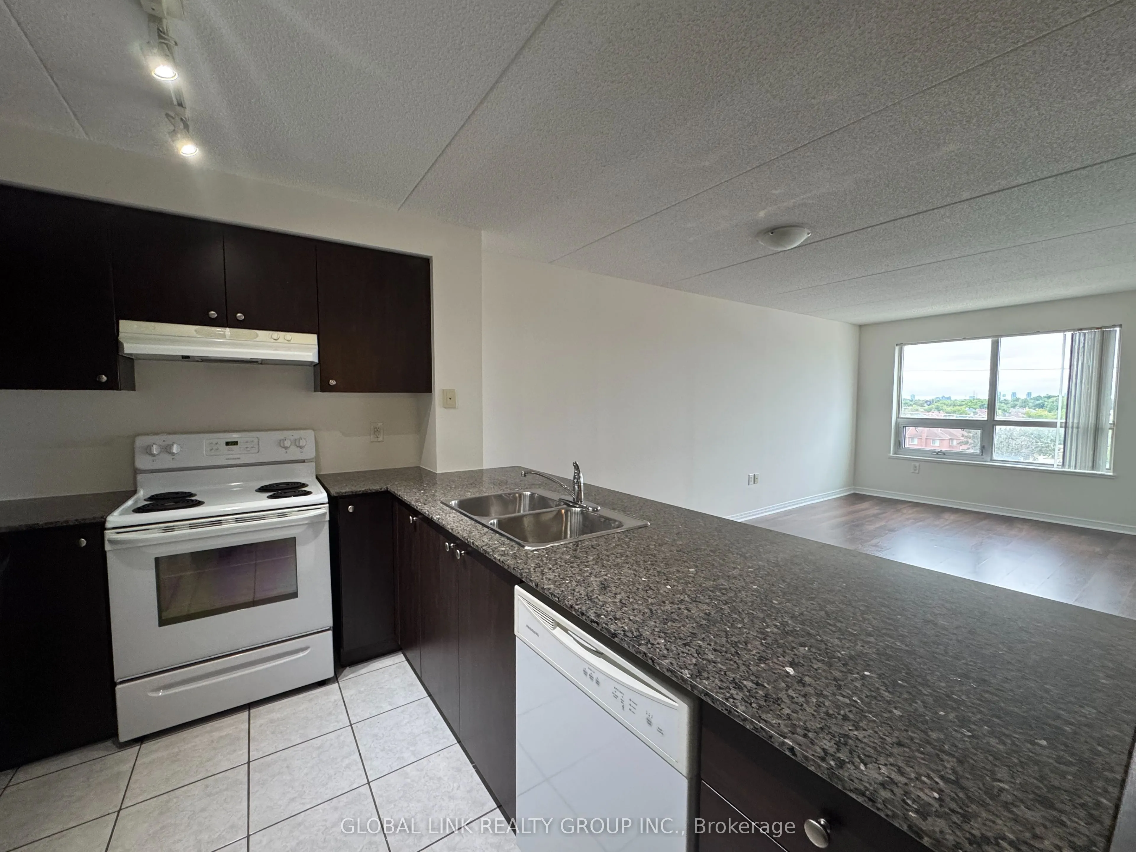 4600 Steeles Avenue E, #605