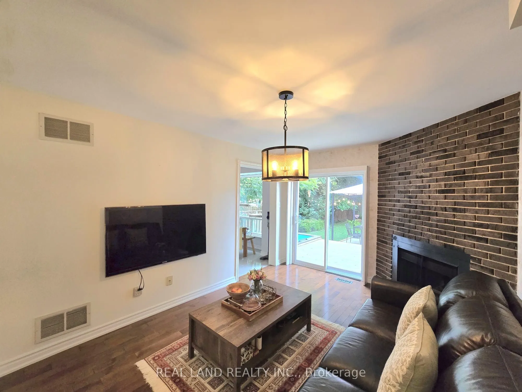 34 Lilac Avenue