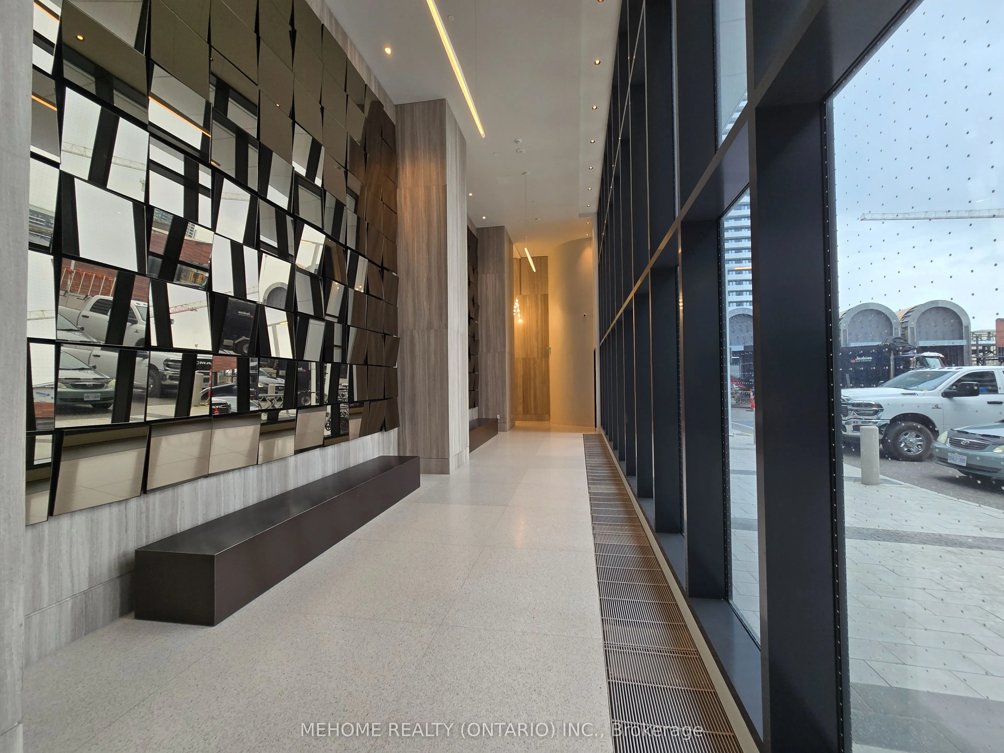 225 Commerce Street, #02