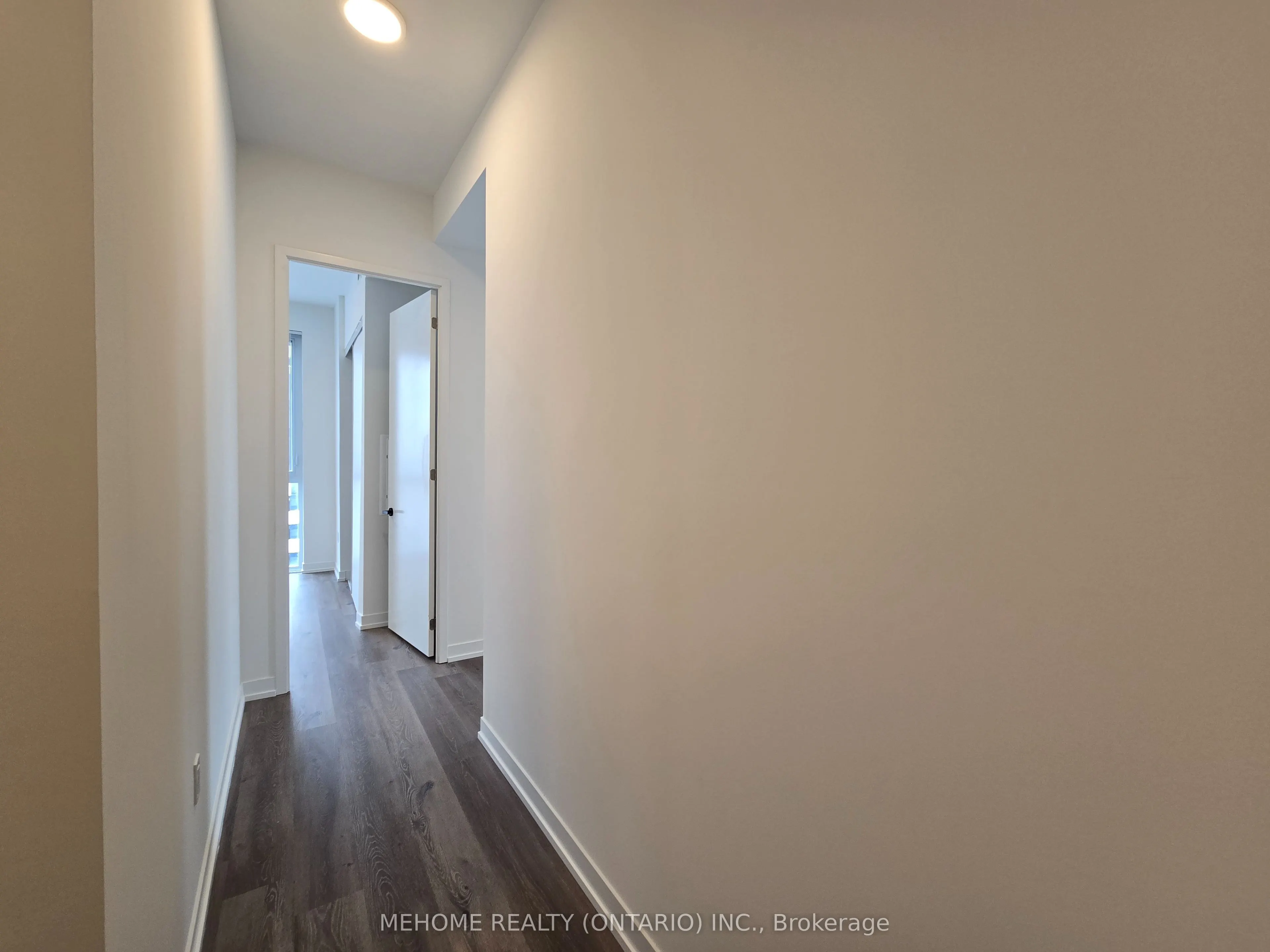 225 Commerce Street, #02