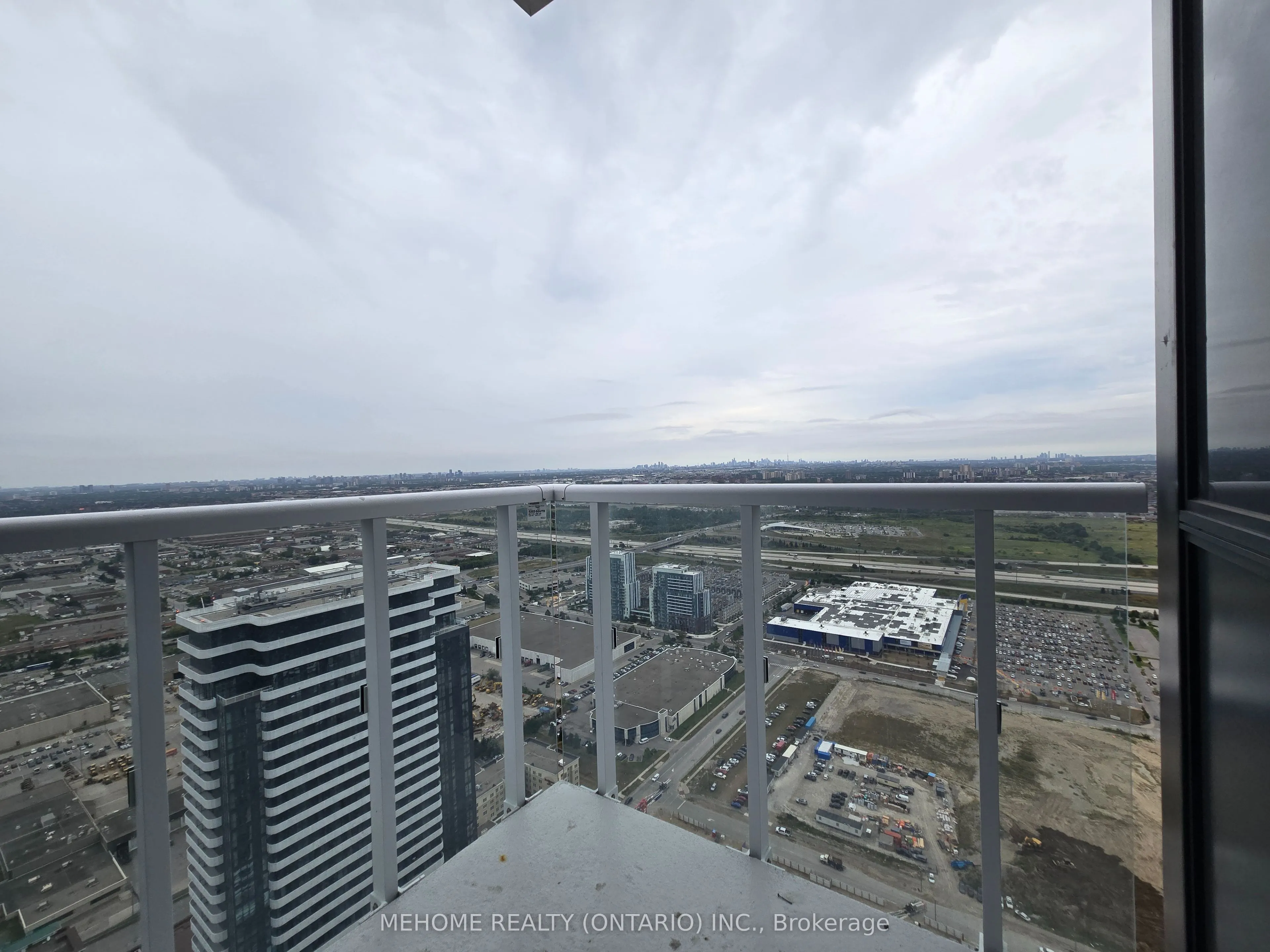 225 Commerce Street, #02