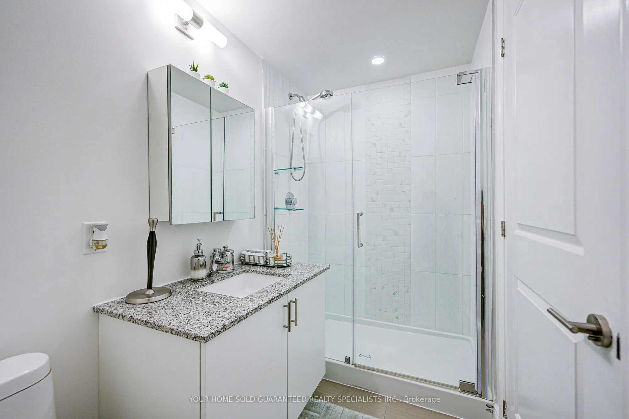 9618 Yonge Street, #318