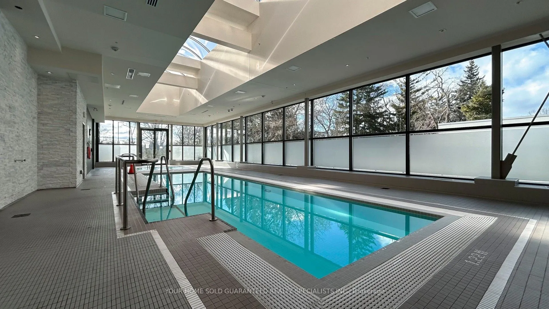 9618 Yonge Street, #318