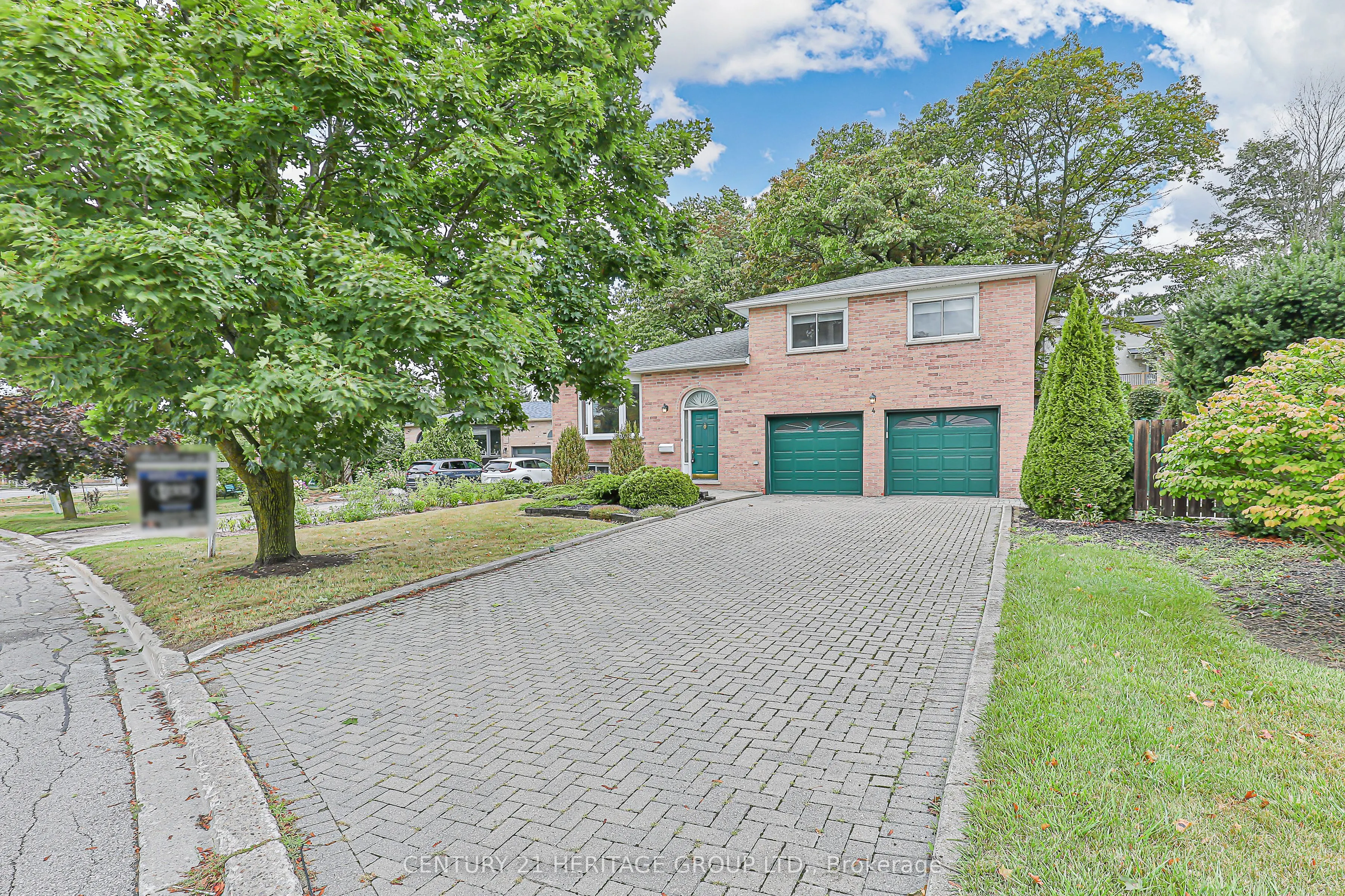 4 Beckett Avenue