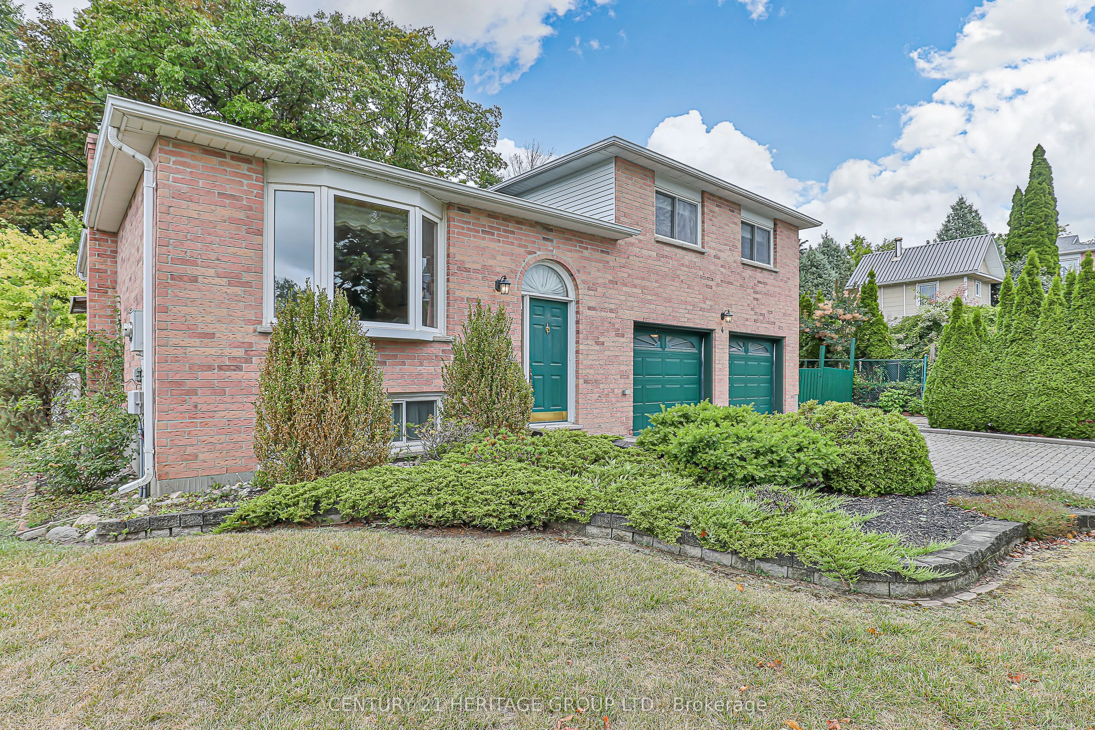 4 Beckett Avenue