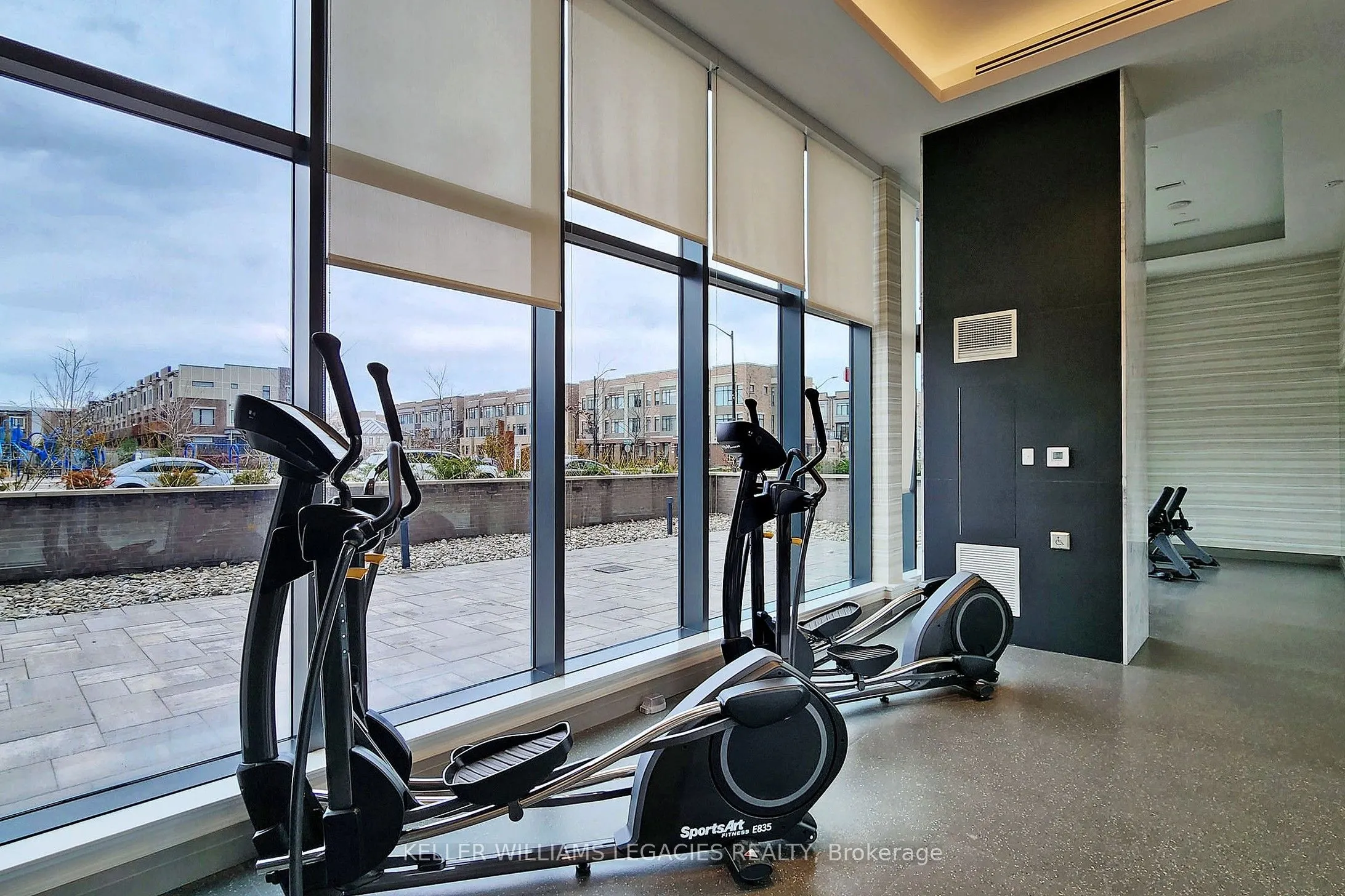 100 Eagle Rock Way, #211