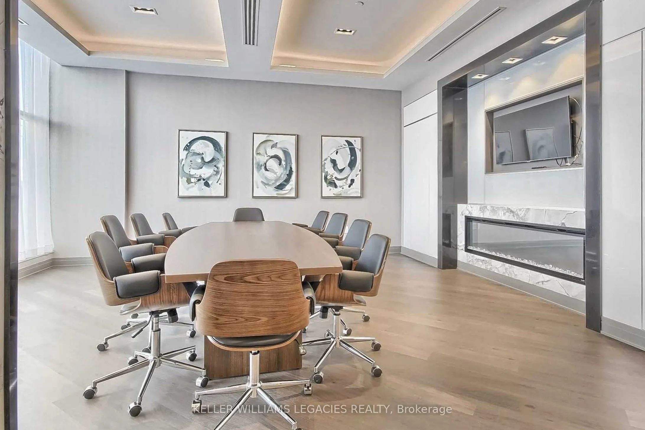100 Eagle Rock Way, #211