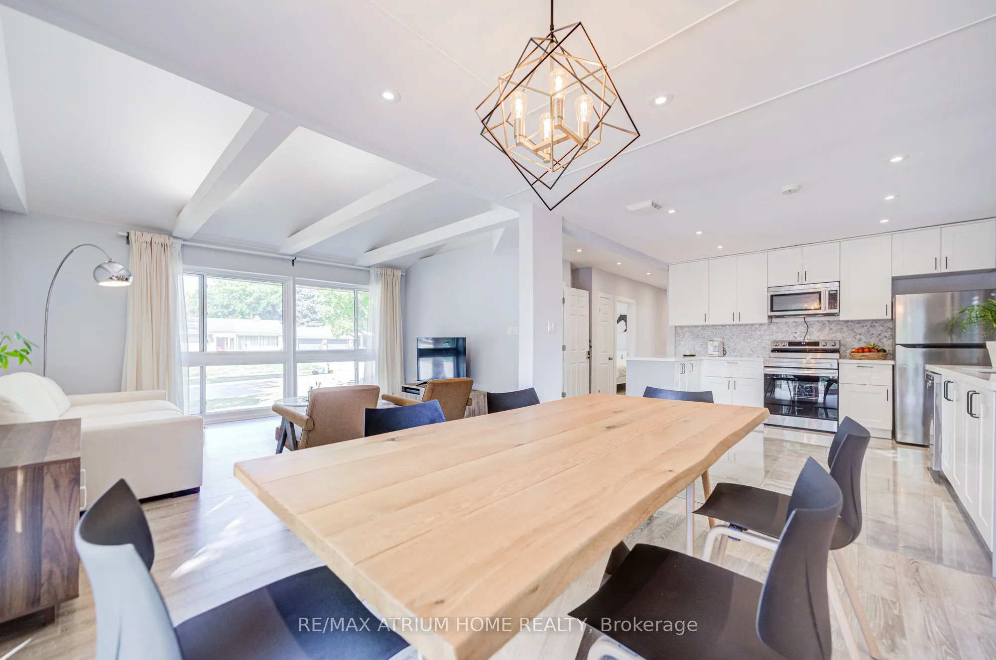 29 Starlight Crescent E