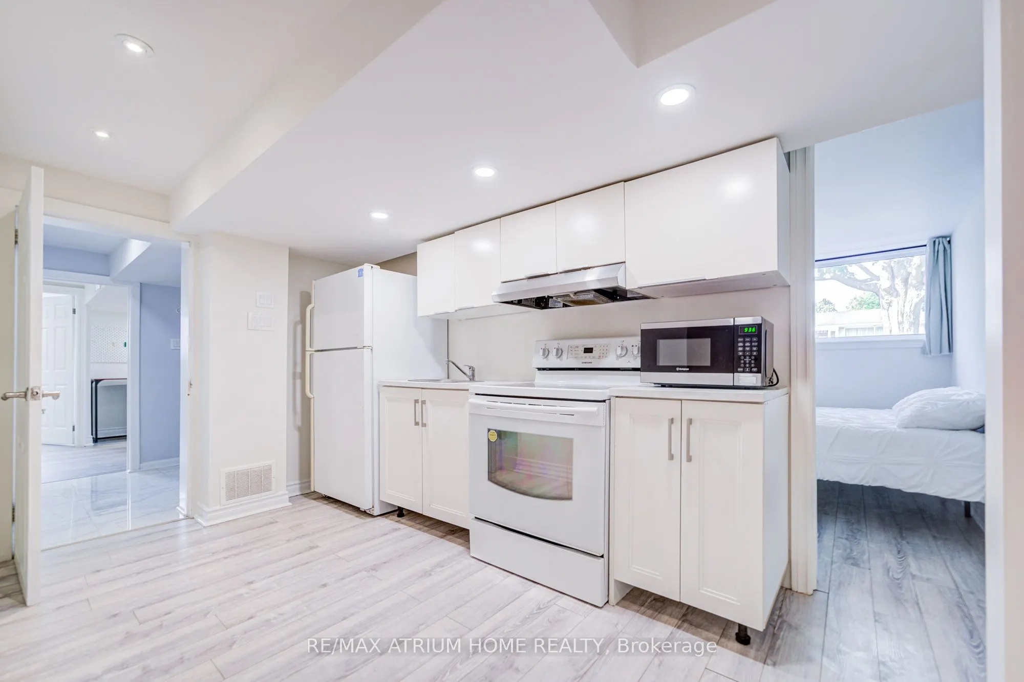 29 Starlight Crescent E