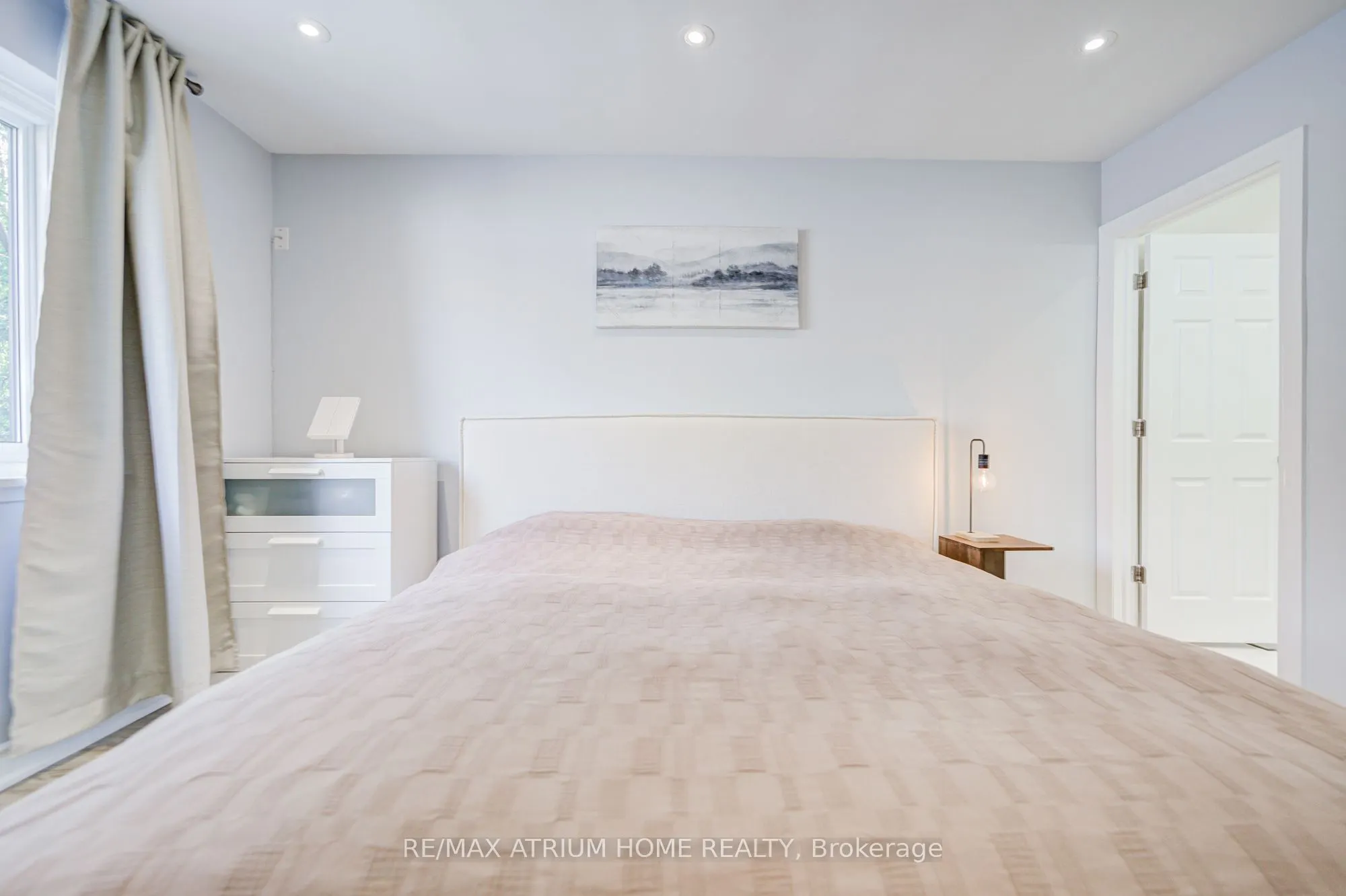 29 Starlight Crescent E