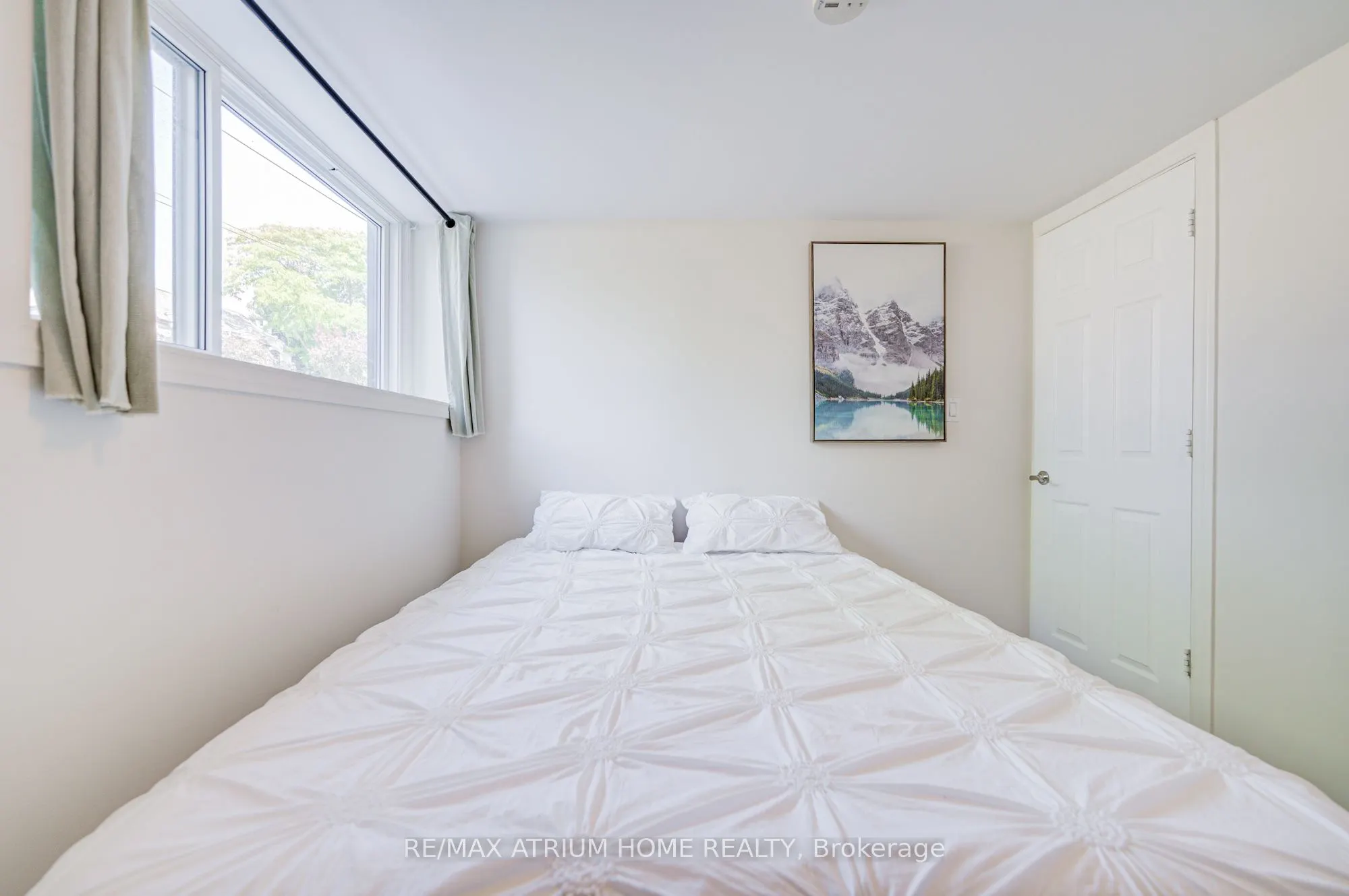 29 Starlight Crescent E