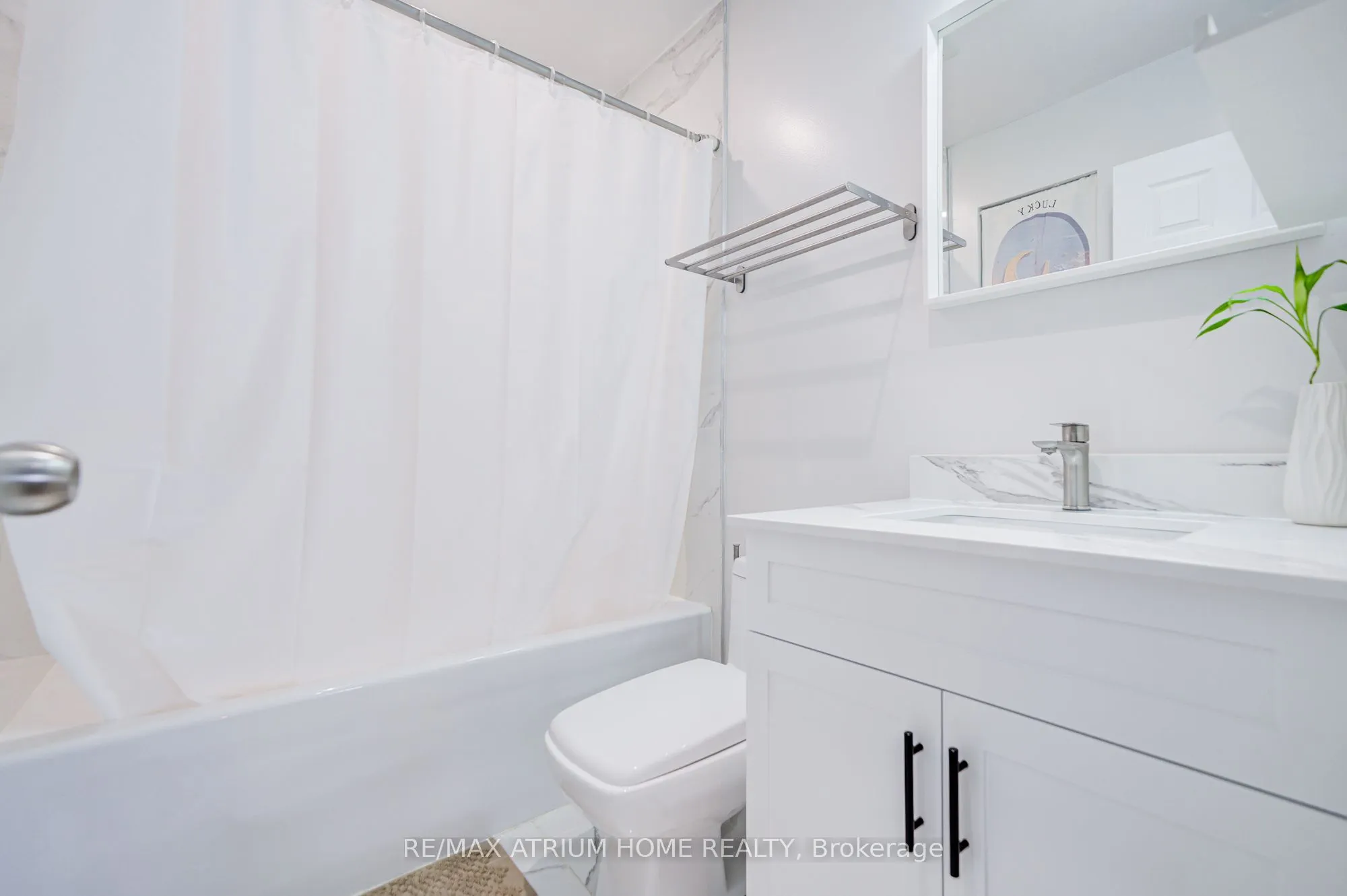 29 Starlight Crescent E
