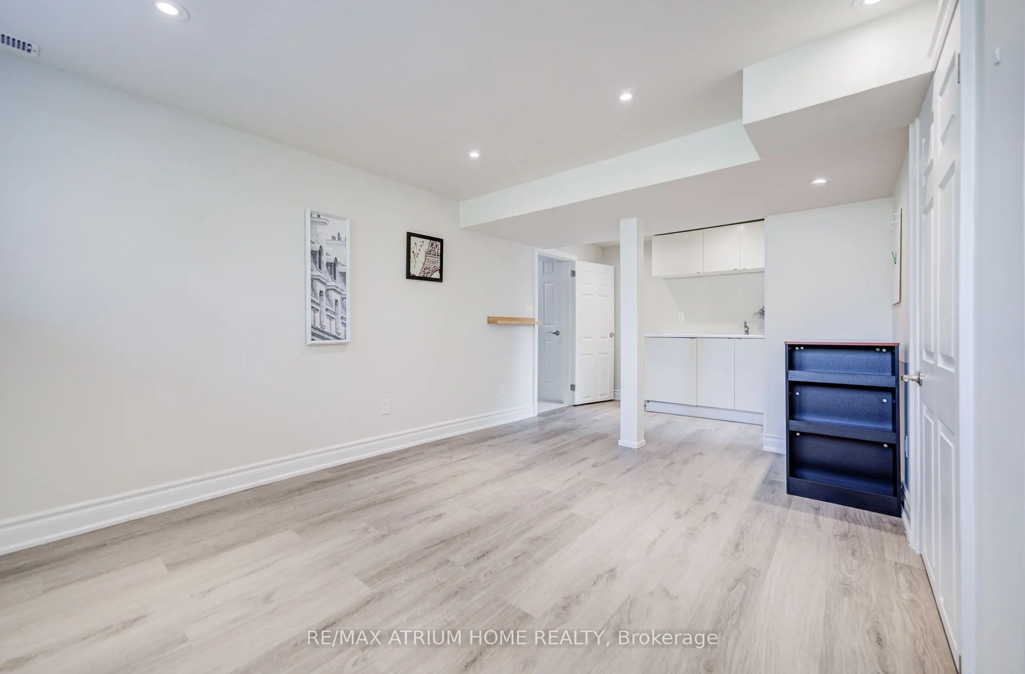29 Starlight Crescent E