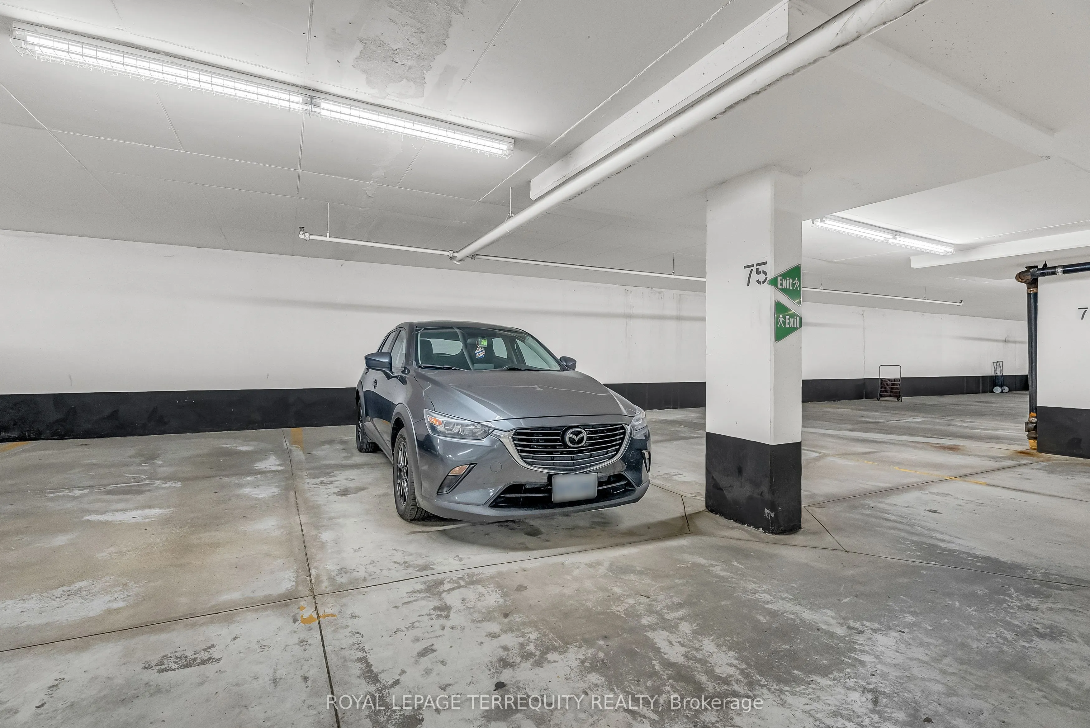 9225 Jane Street, #1409