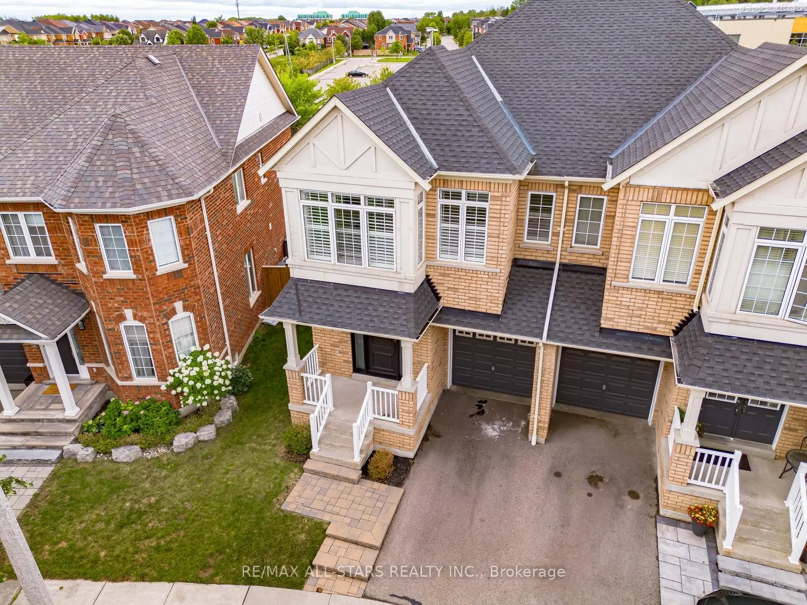 166 James Ratcliff Avenue