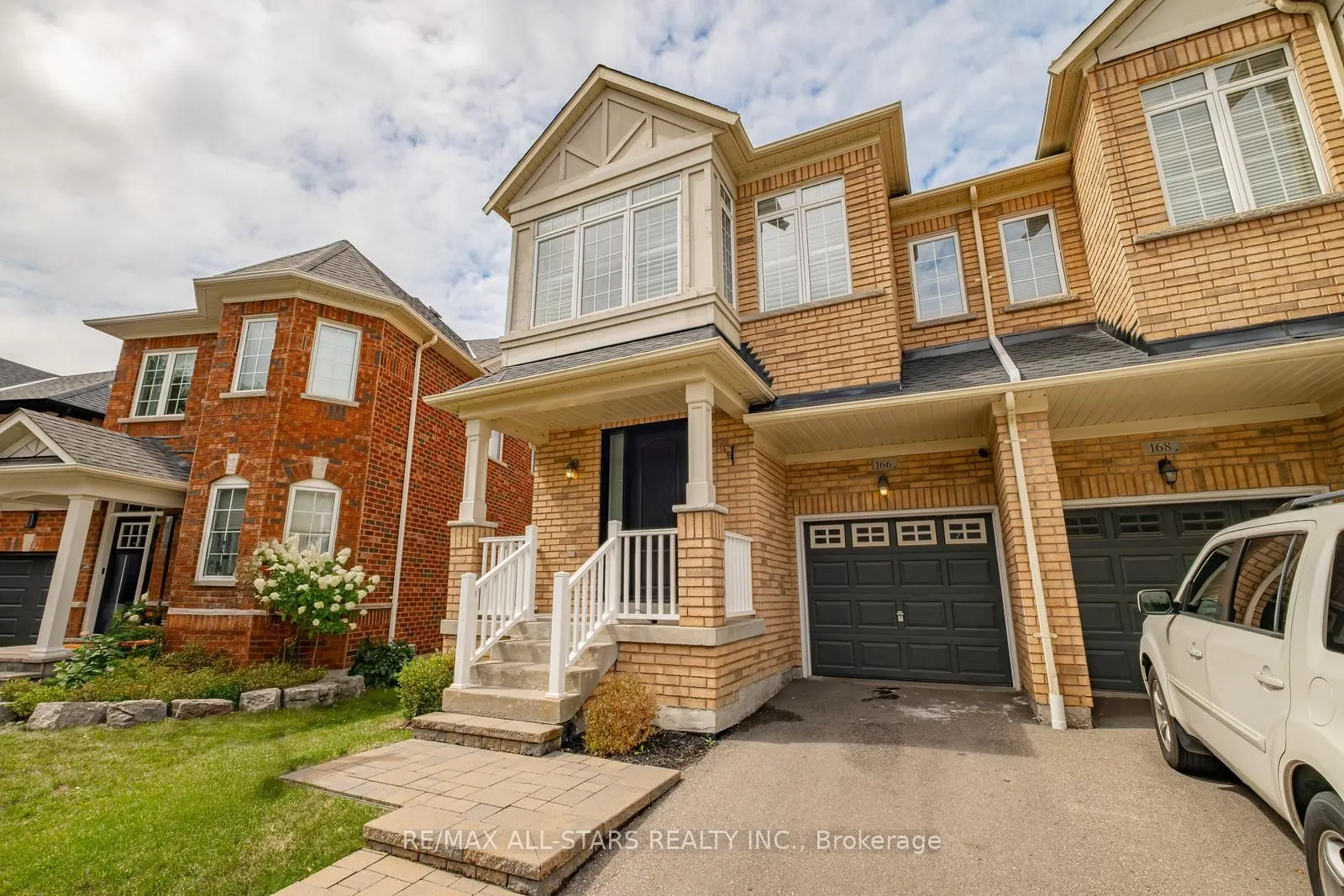 166 James Ratcliff Avenue