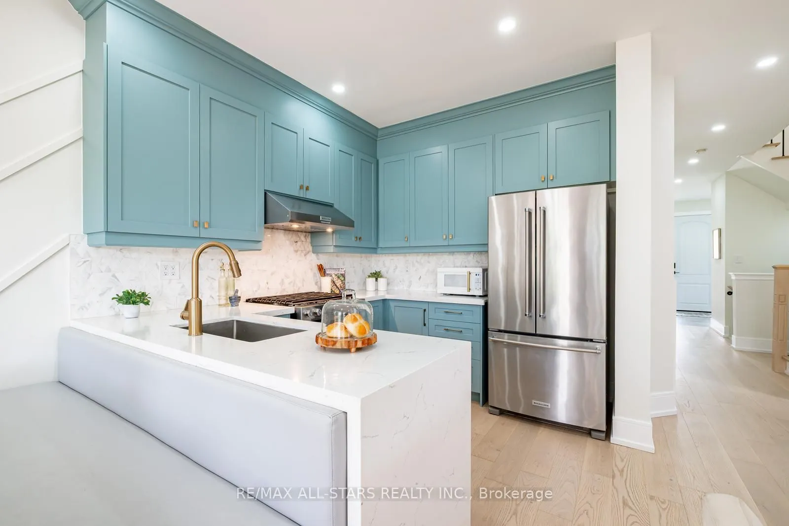 166 James Ratcliff Avenue