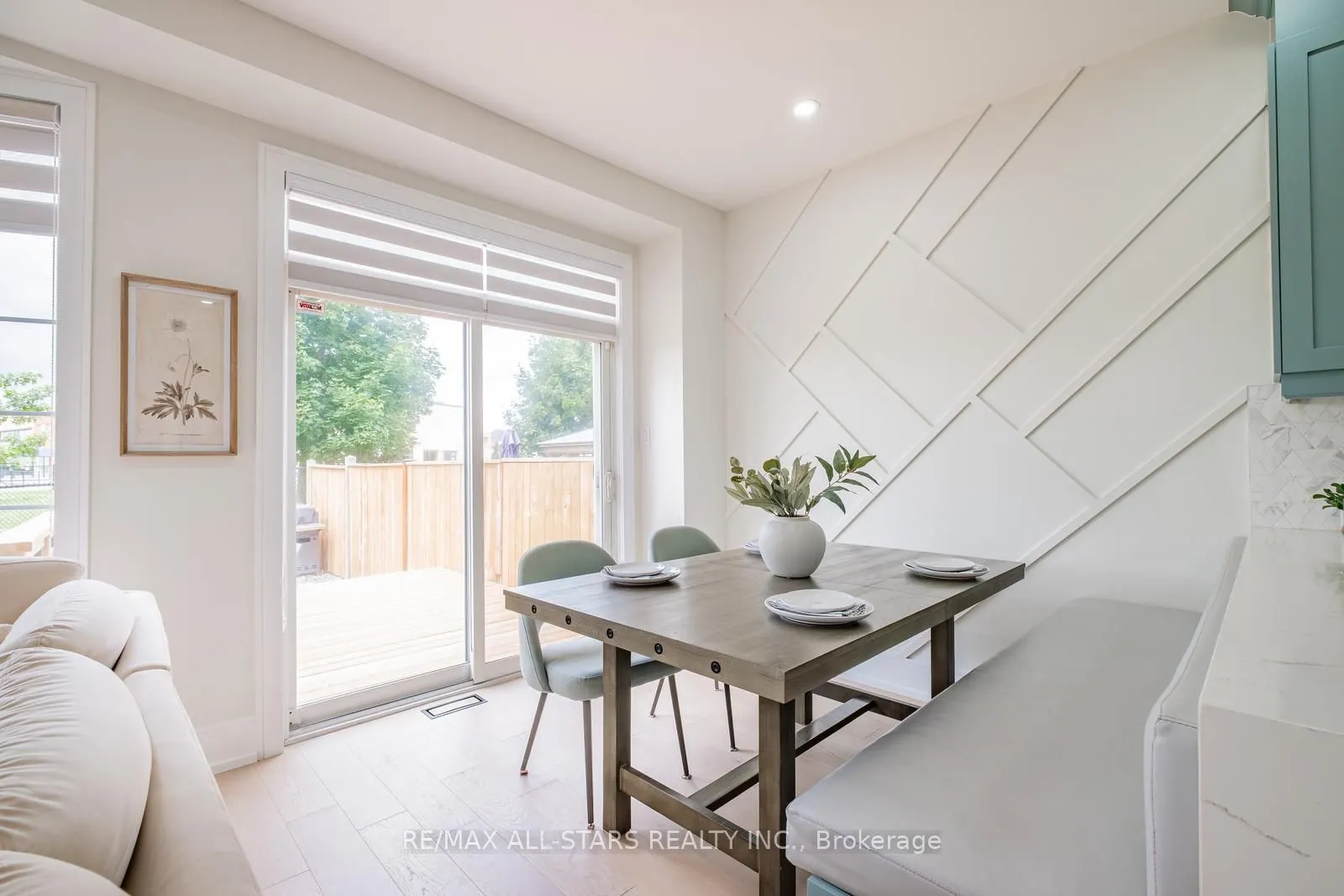 166 James Ratcliff Avenue