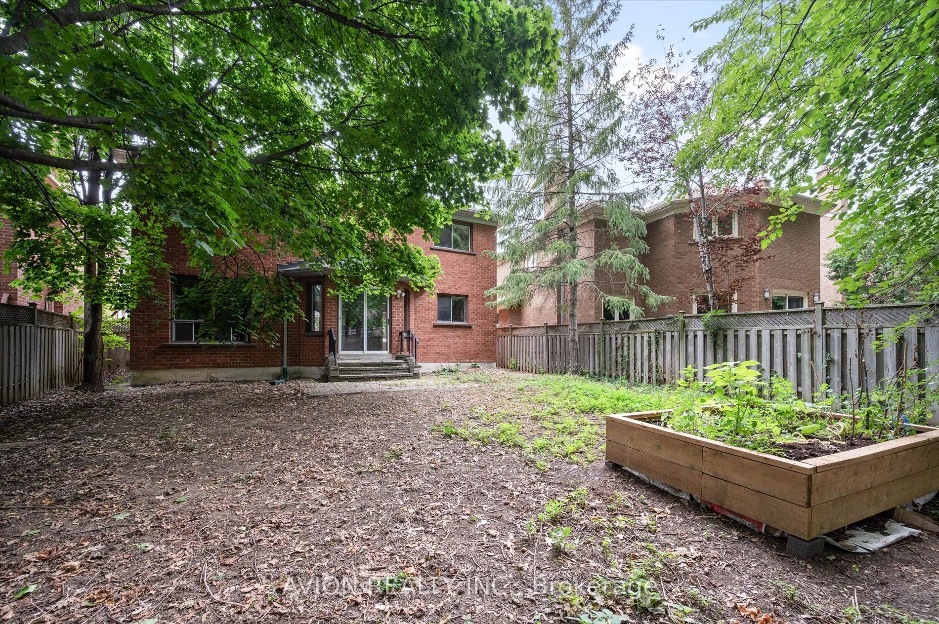 226 Westmount Boulevard
