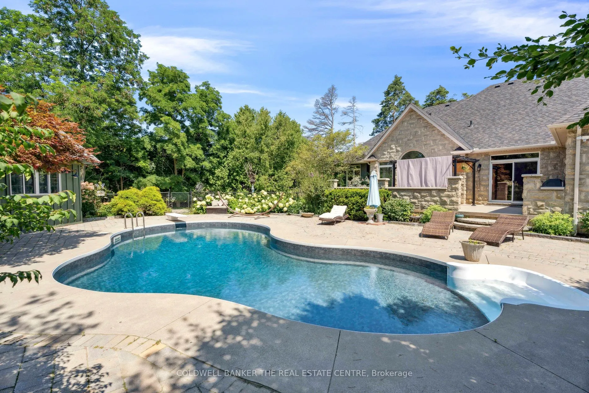 54 Pine Post Road