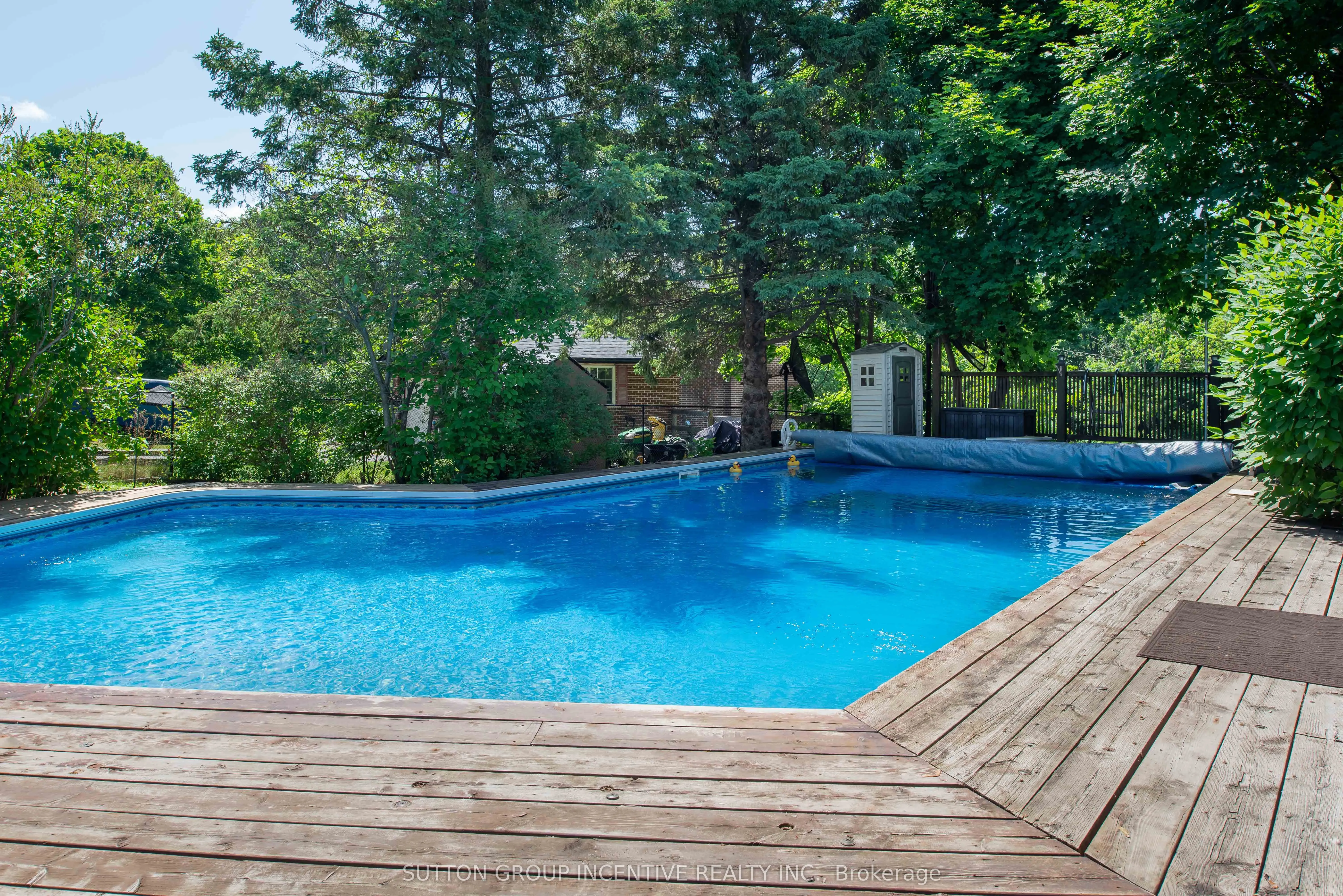 1983 Innisfil Heights Crescent