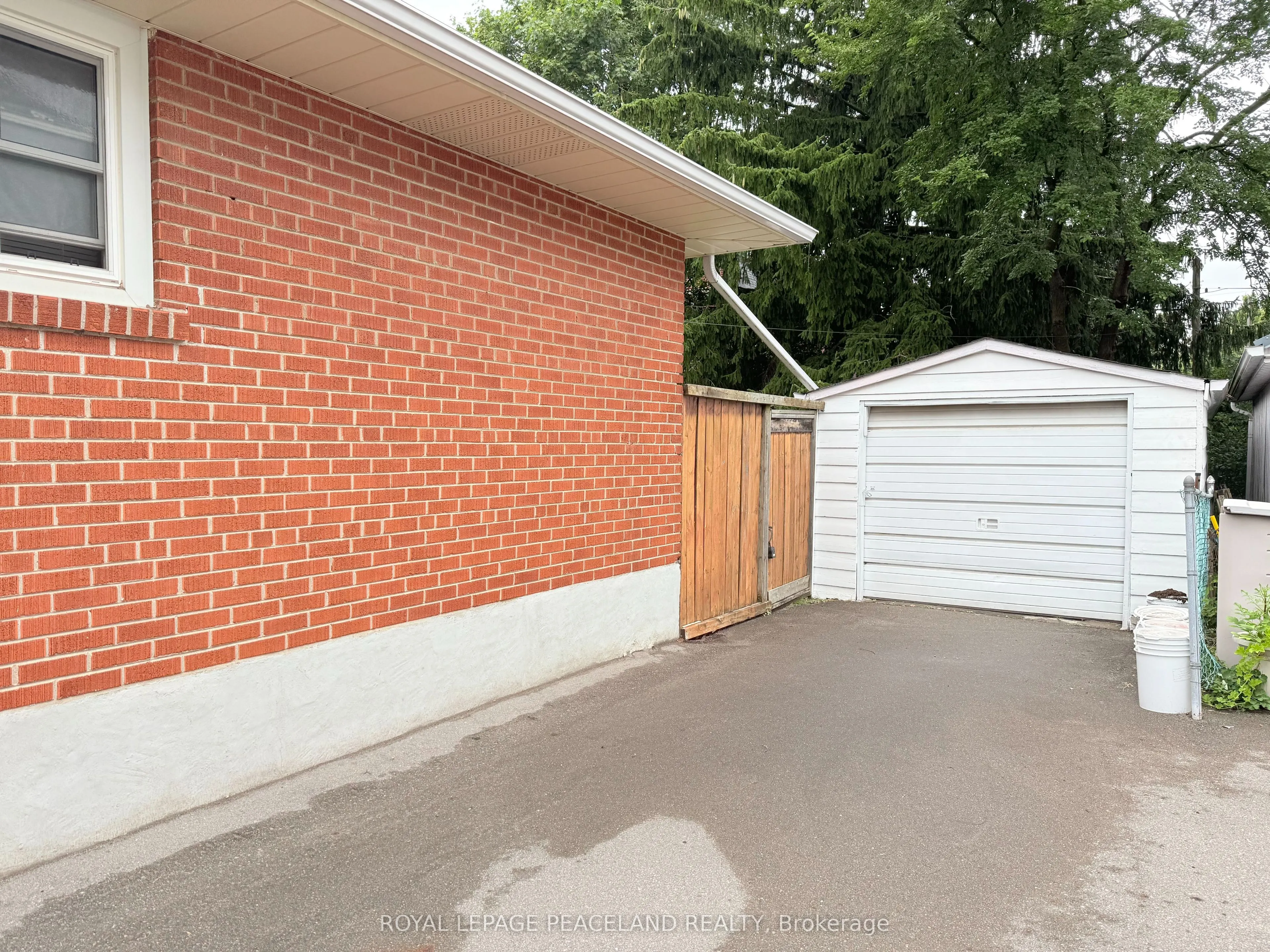 395 Bent Crescent, #Bsmt