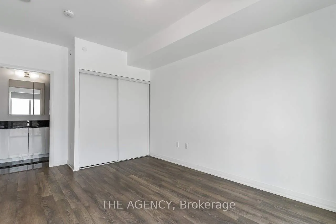 99 Eagle Rock Way, #806