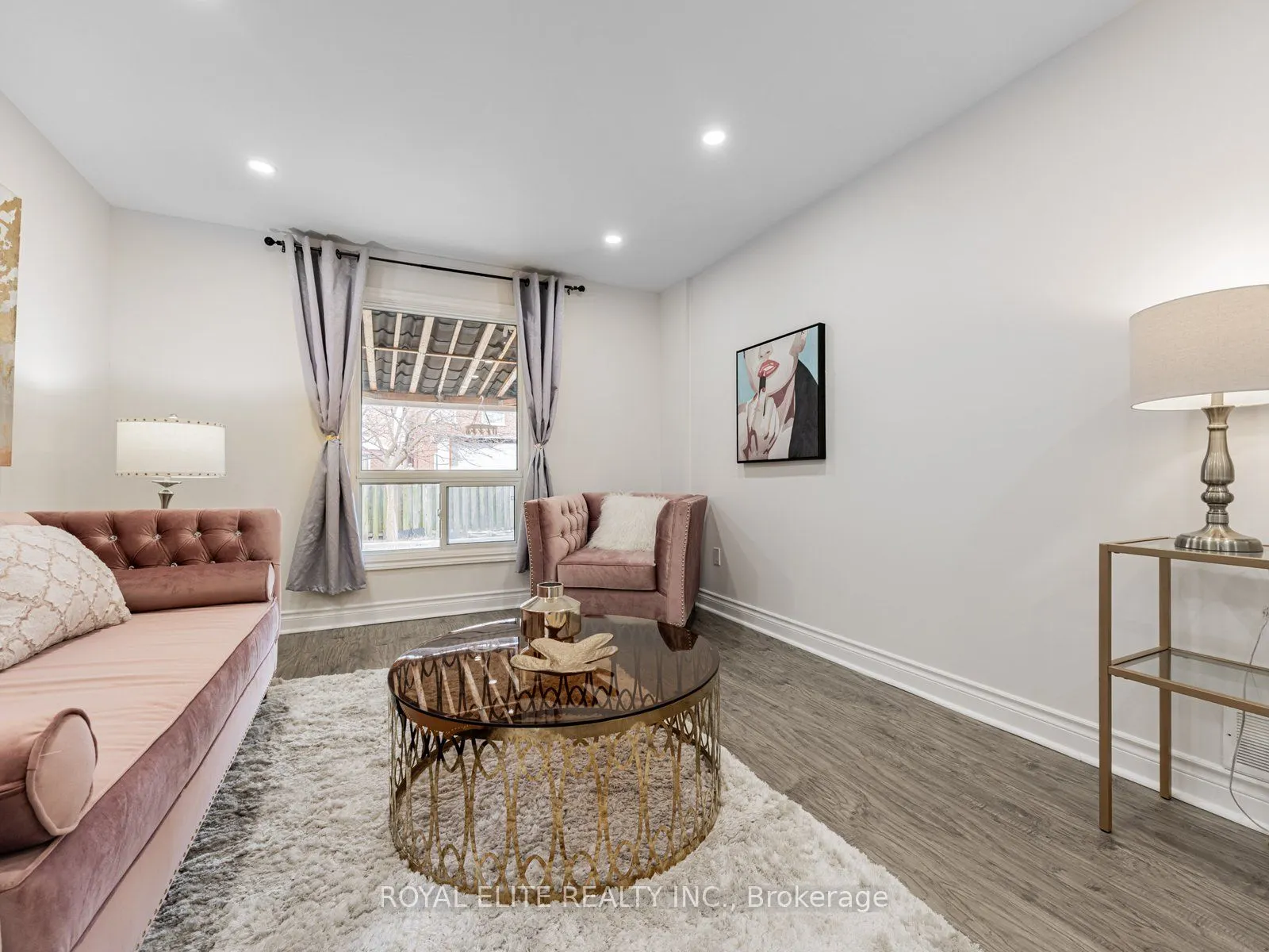 29 Ashmore Crescent