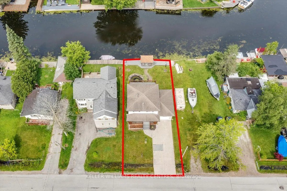 612 Lake Drive S