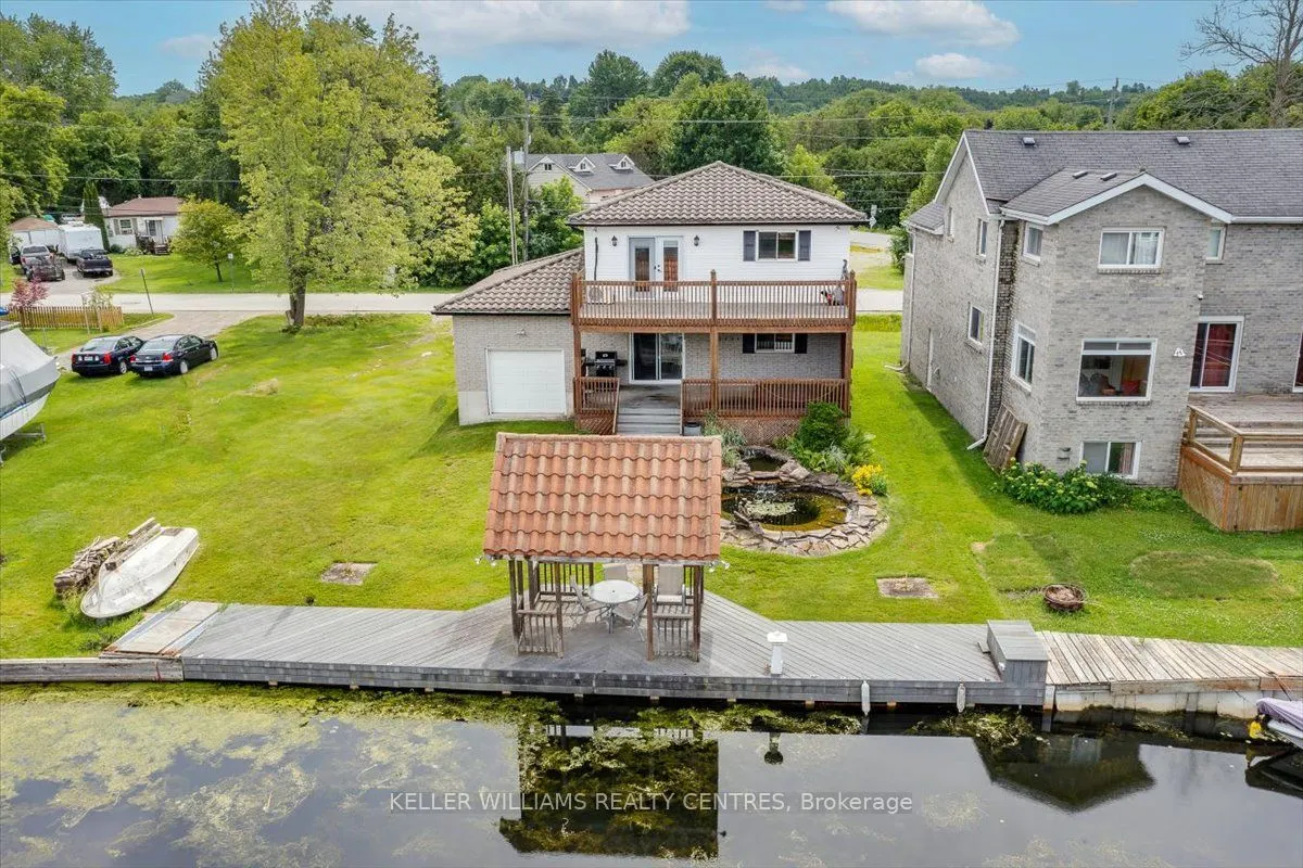 612 Lake Drive S