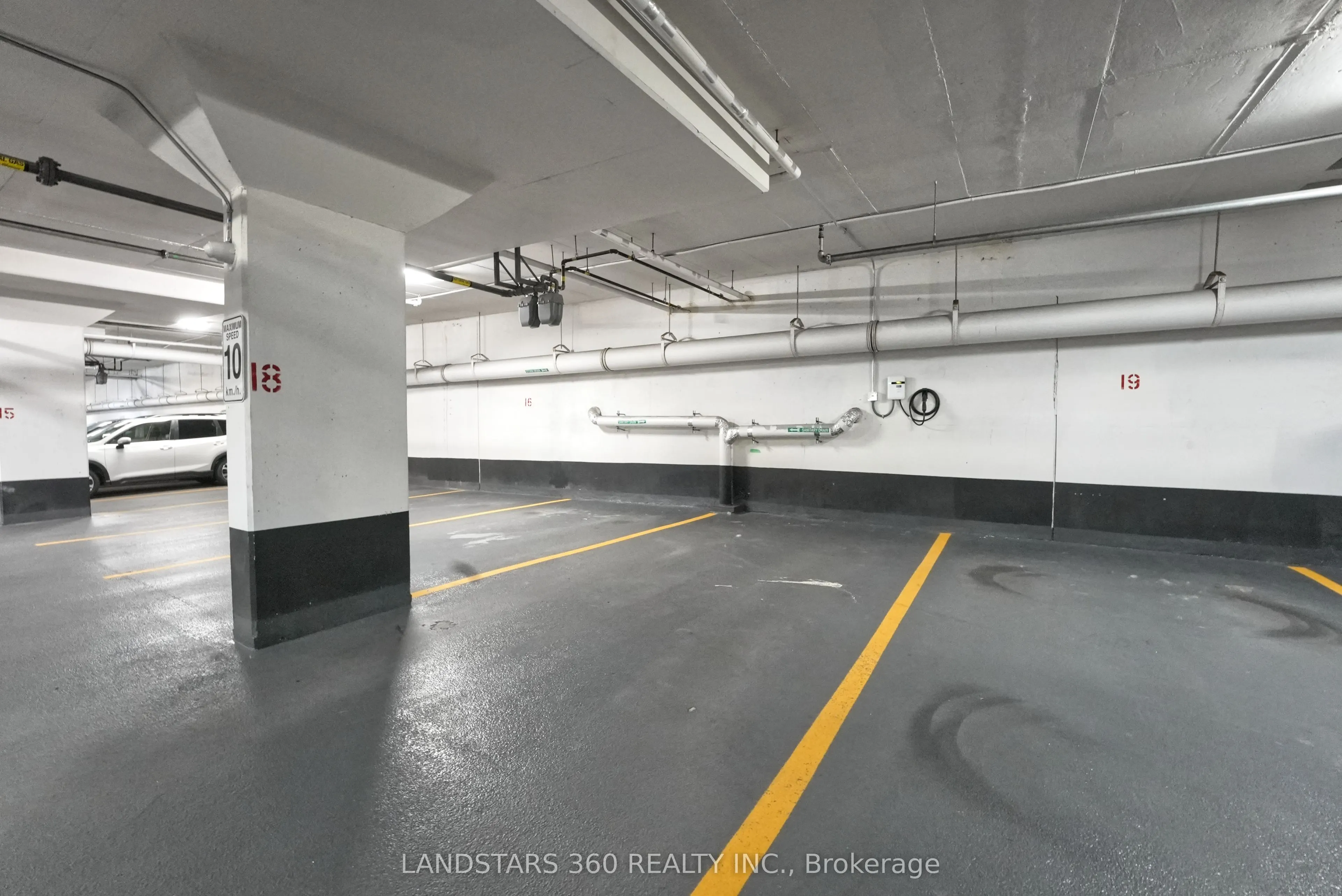 376 Highway 7 Avenue E, #920