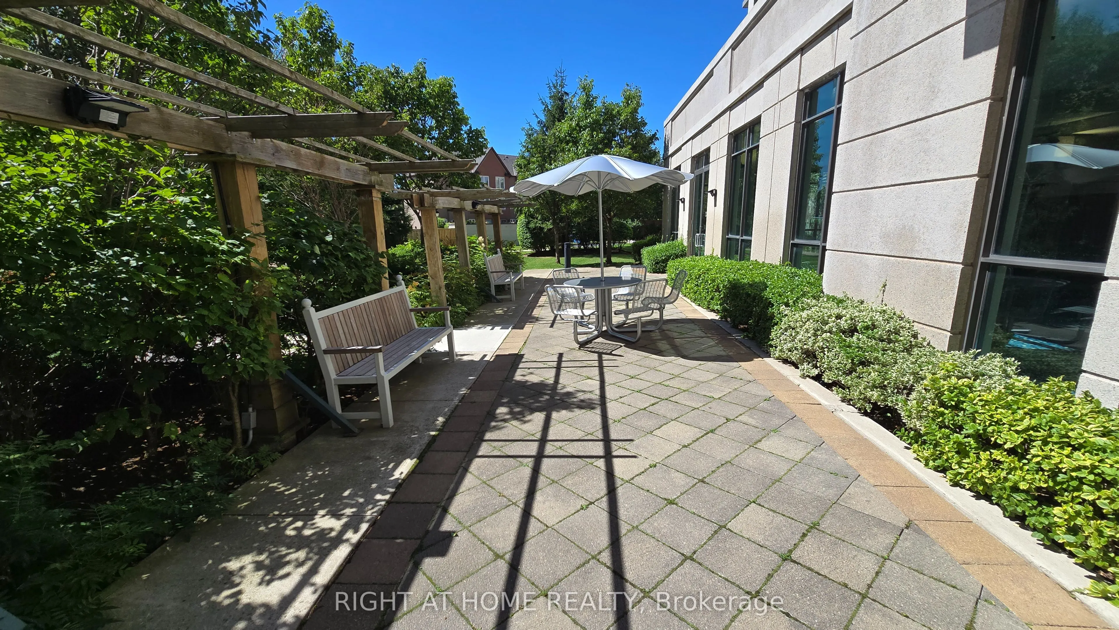 100 Promenade Circle, #209