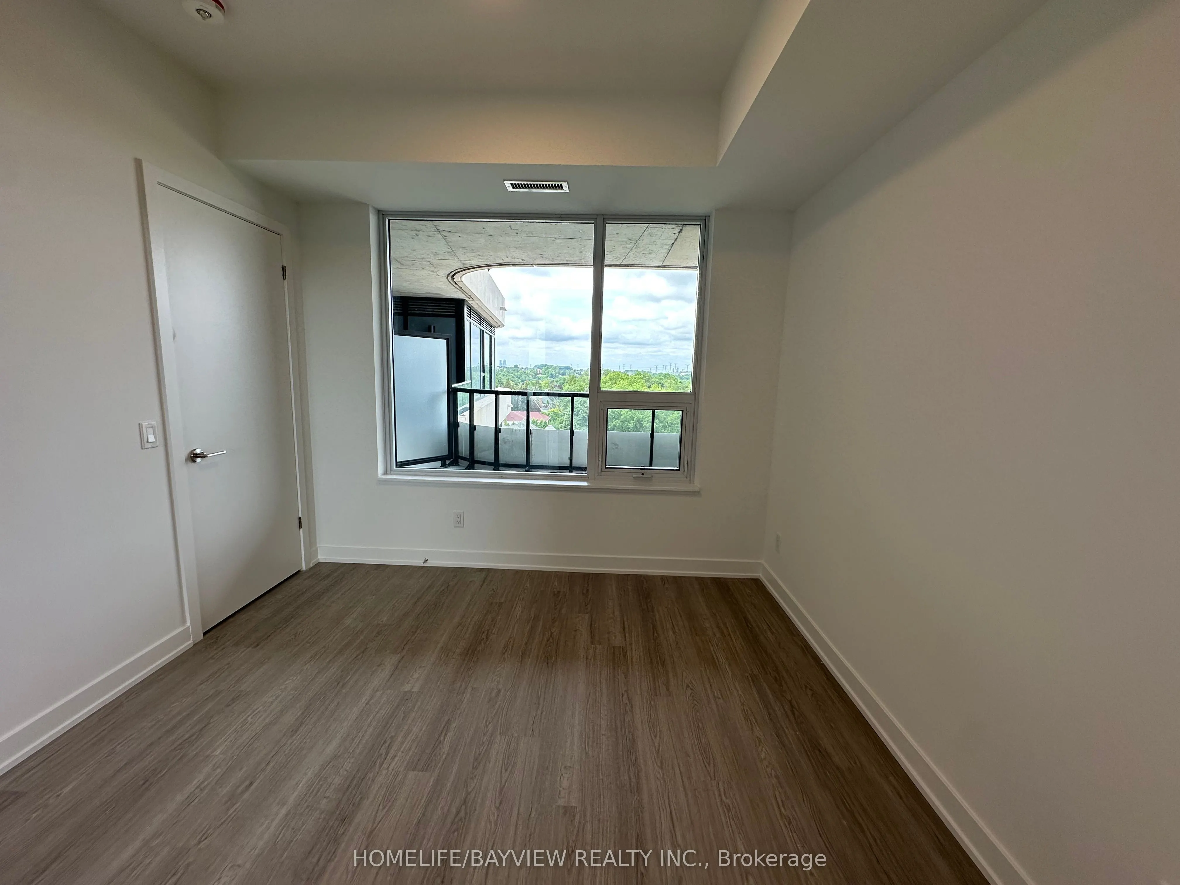 8188 Yonge Street, #726