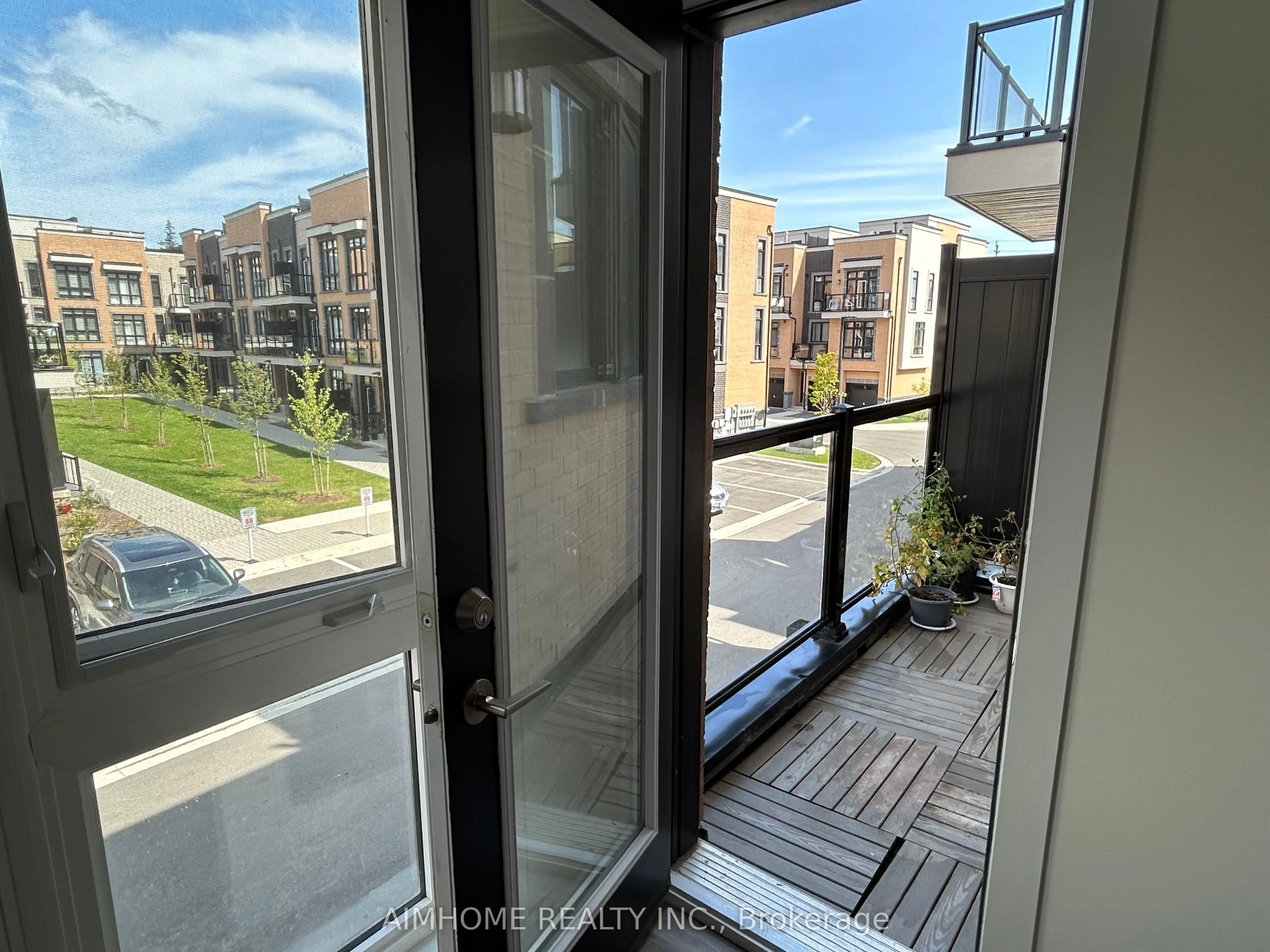 7 Phelps Lane, #2