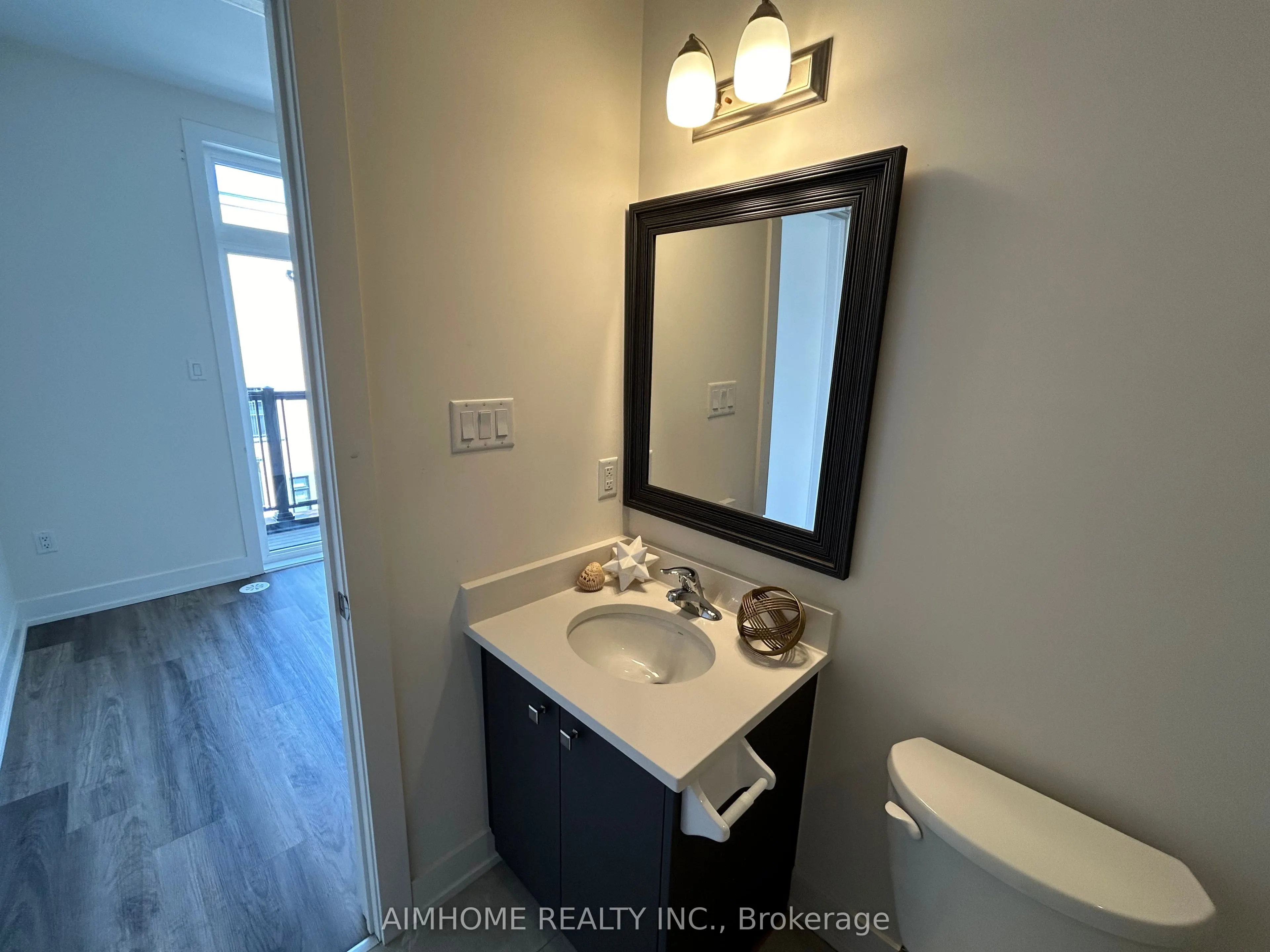 7 Phelps Lane, #2