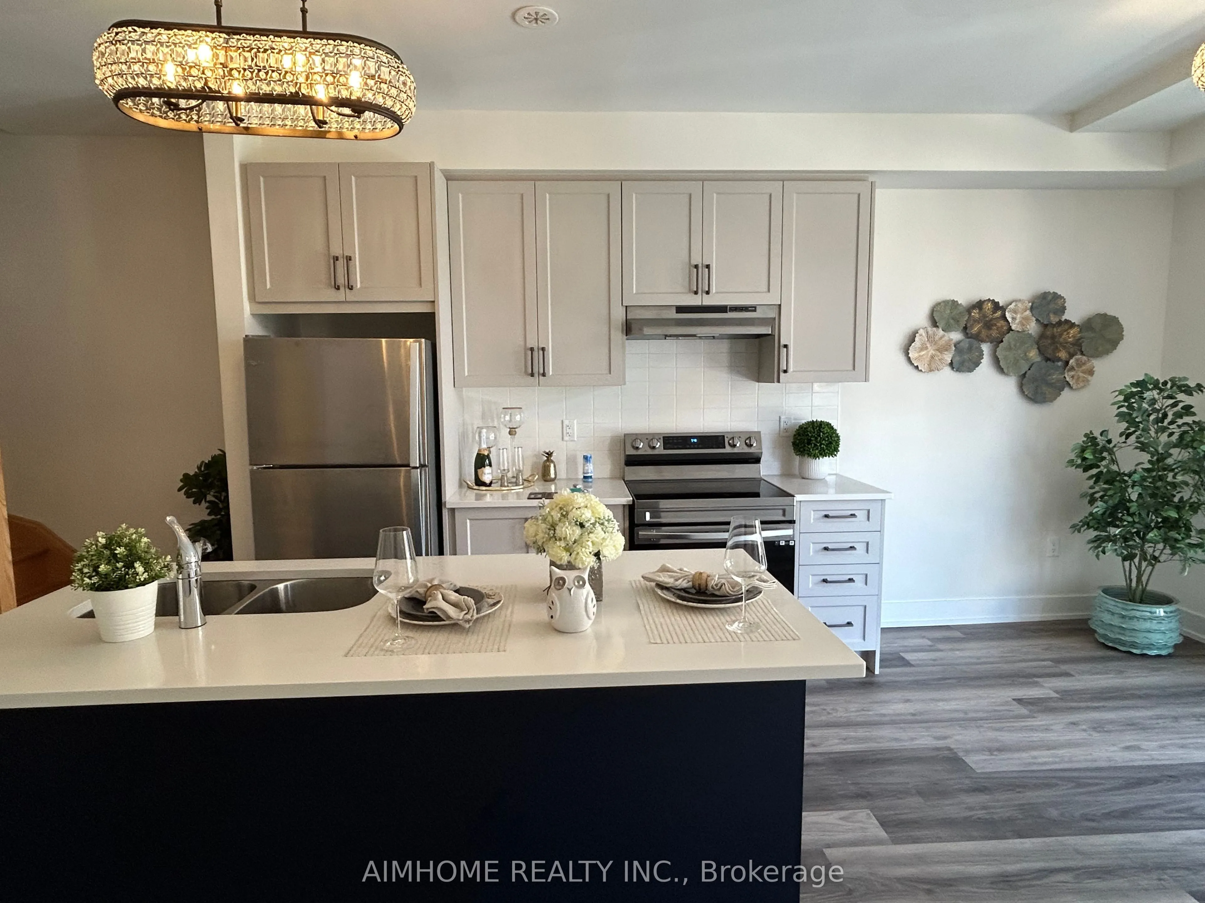 7 Phelps Lane, #2
