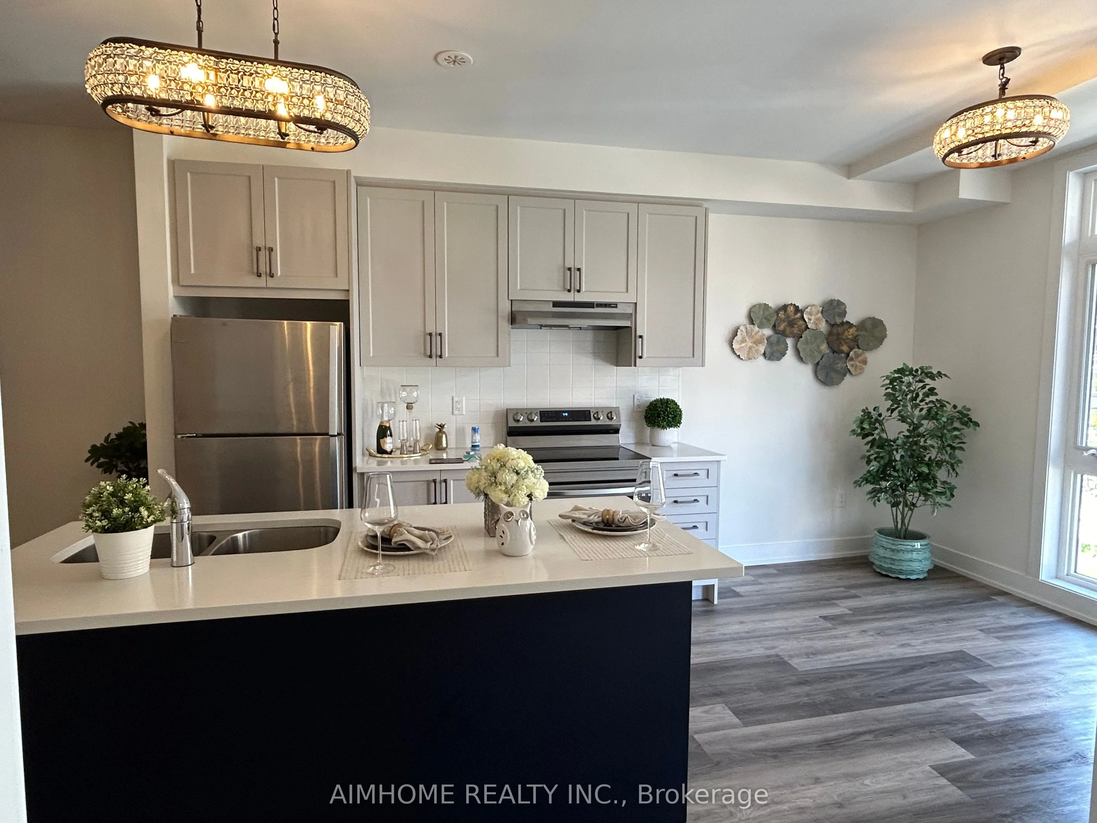 7 Phelps Lane, #2