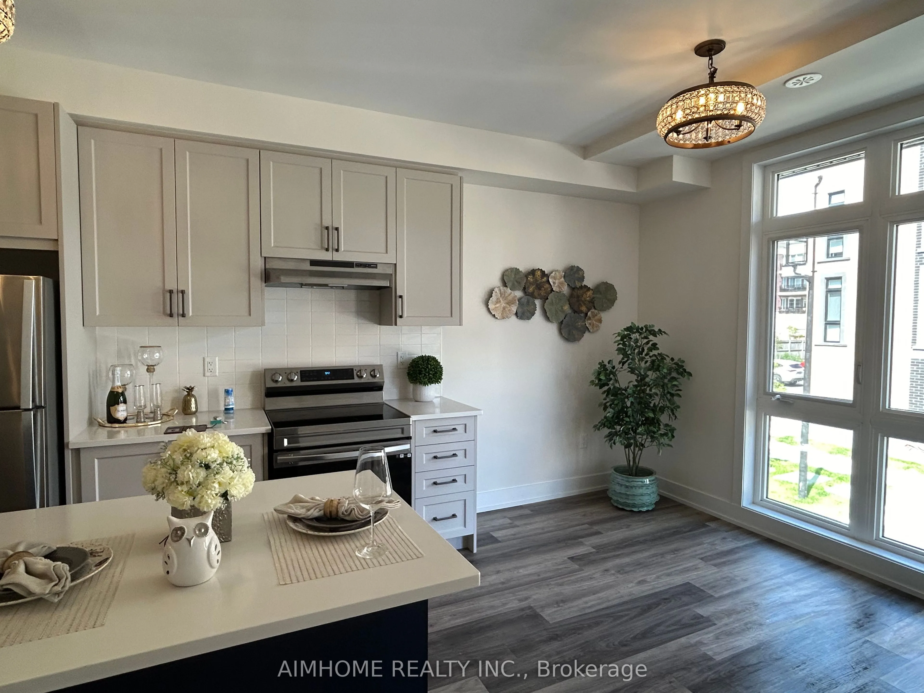 7 Phelps Lane, #2