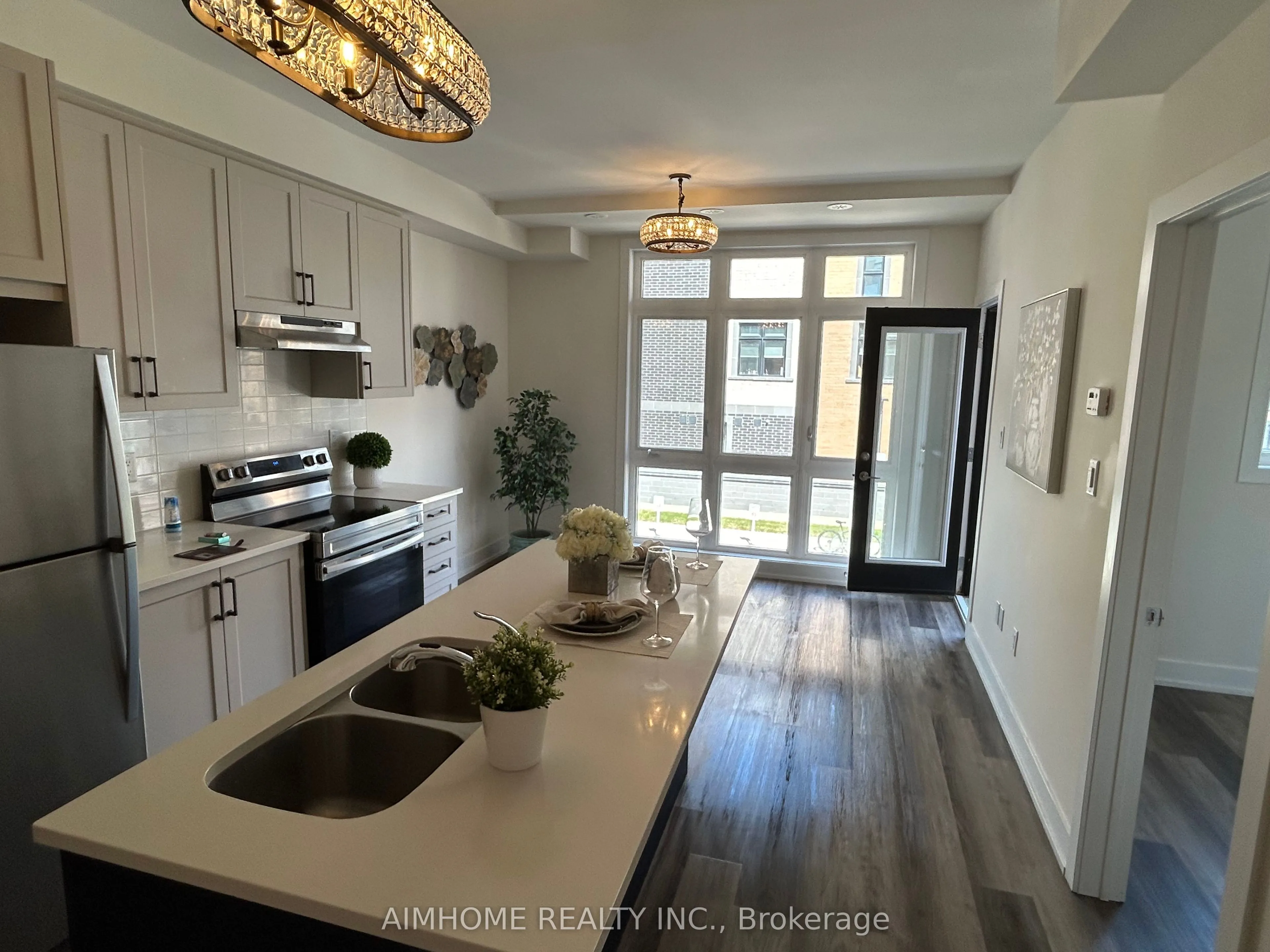 7 Phelps Lane, #2